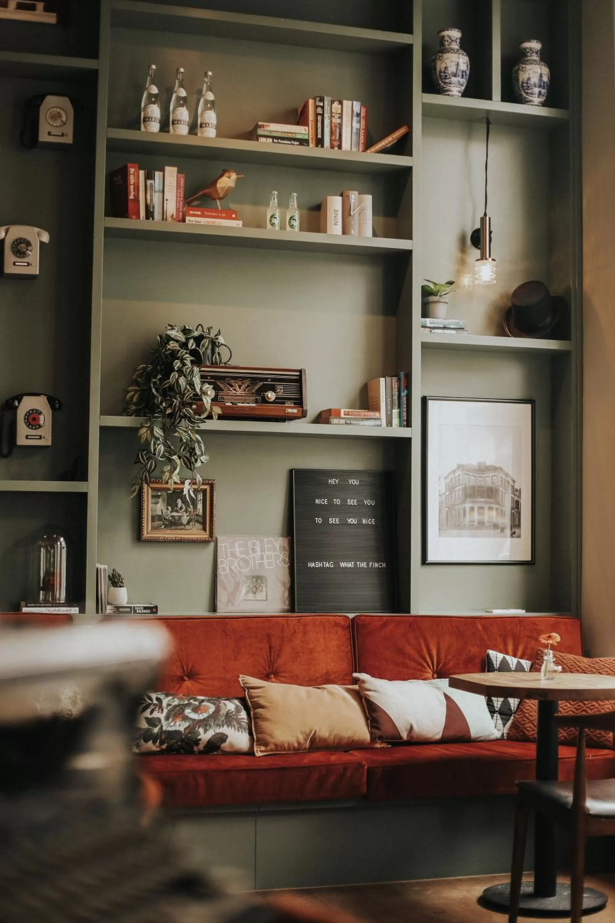 Restaurant/places to eat in FINCH Boutique Hotel, downtown