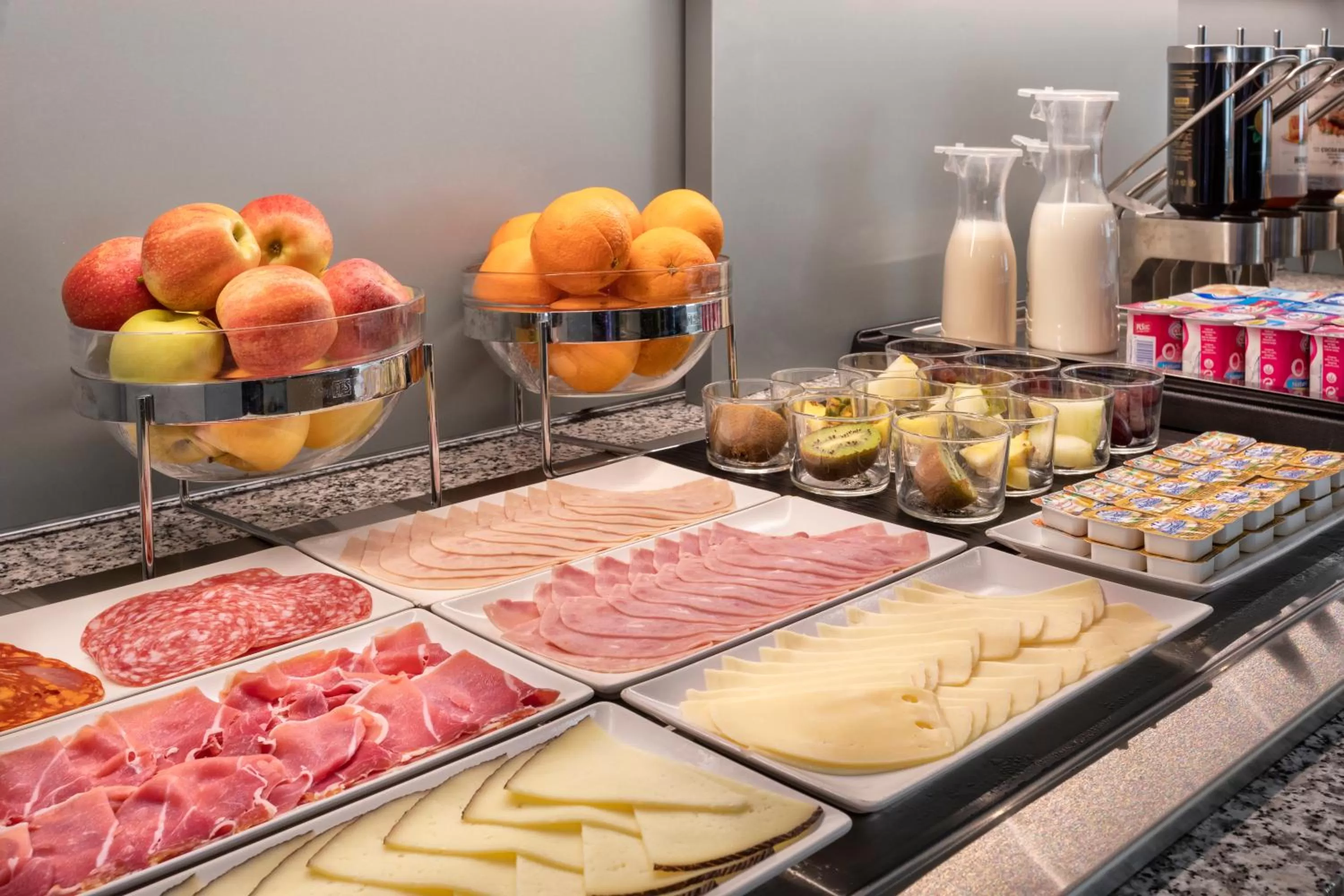 Buffet breakfast in B&B HOTEL Elche