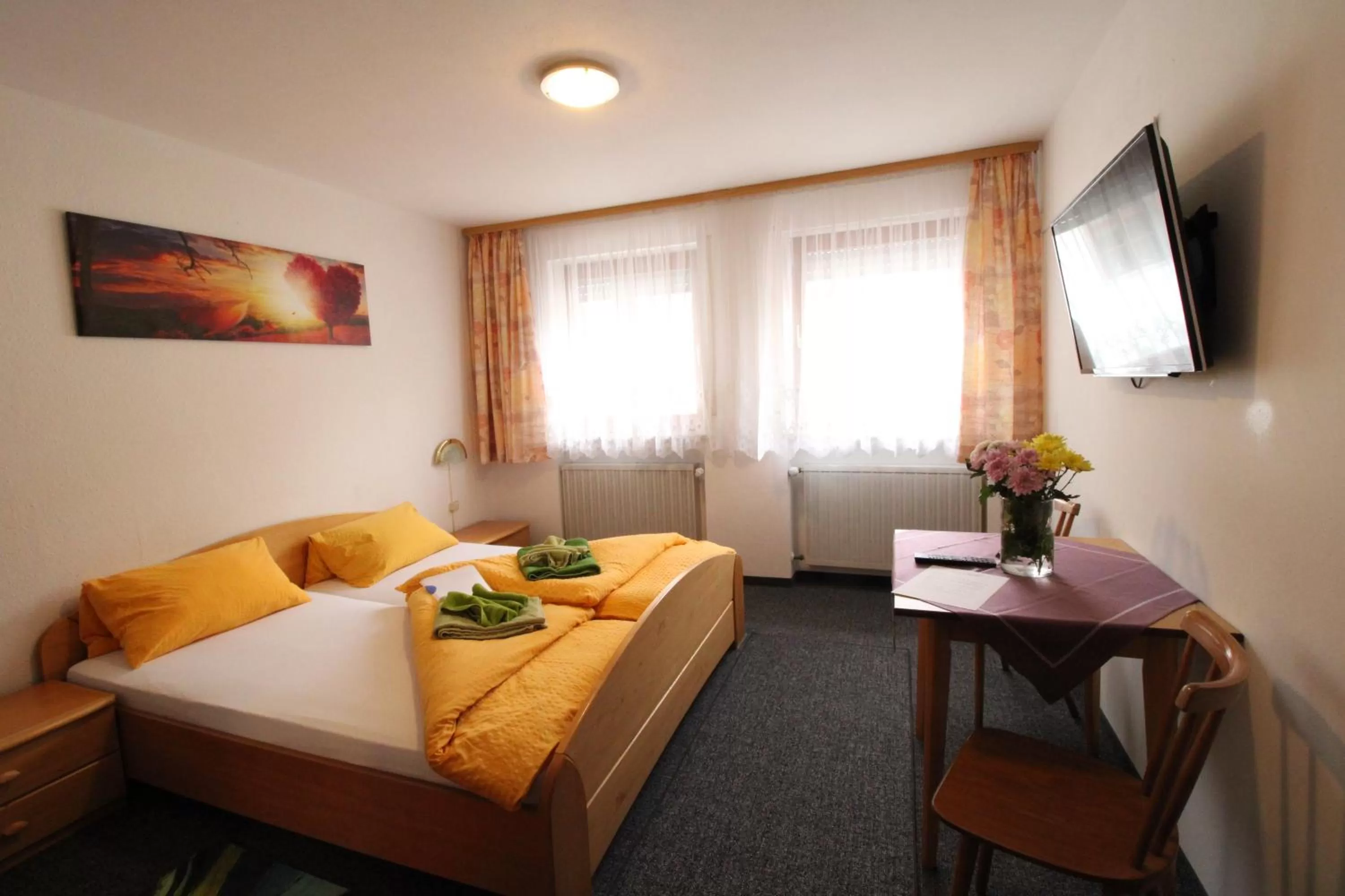 Photo of the whole room, Bed in Zur Auszeit