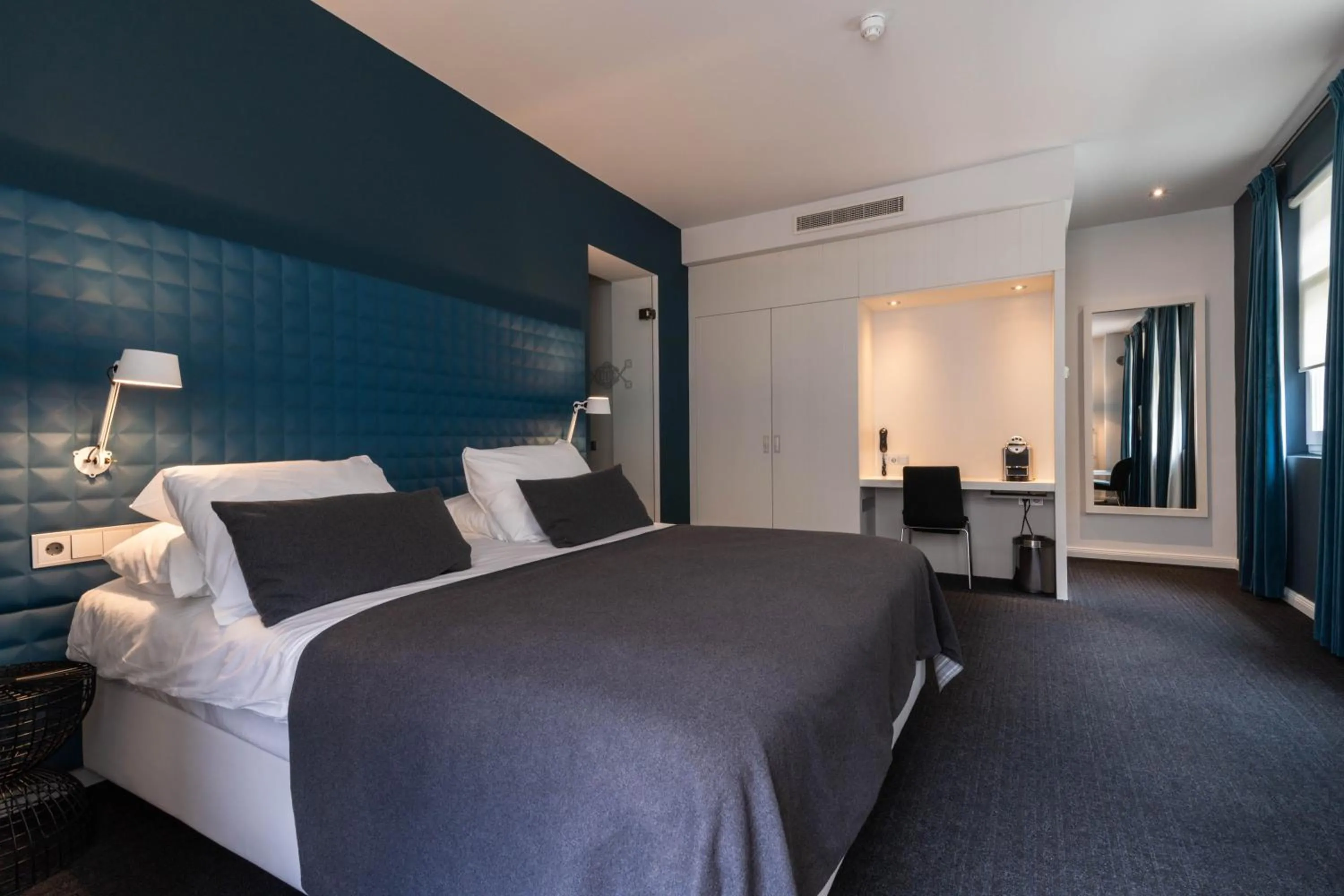 Photo of the whole room, Bed in Het Arresthuis