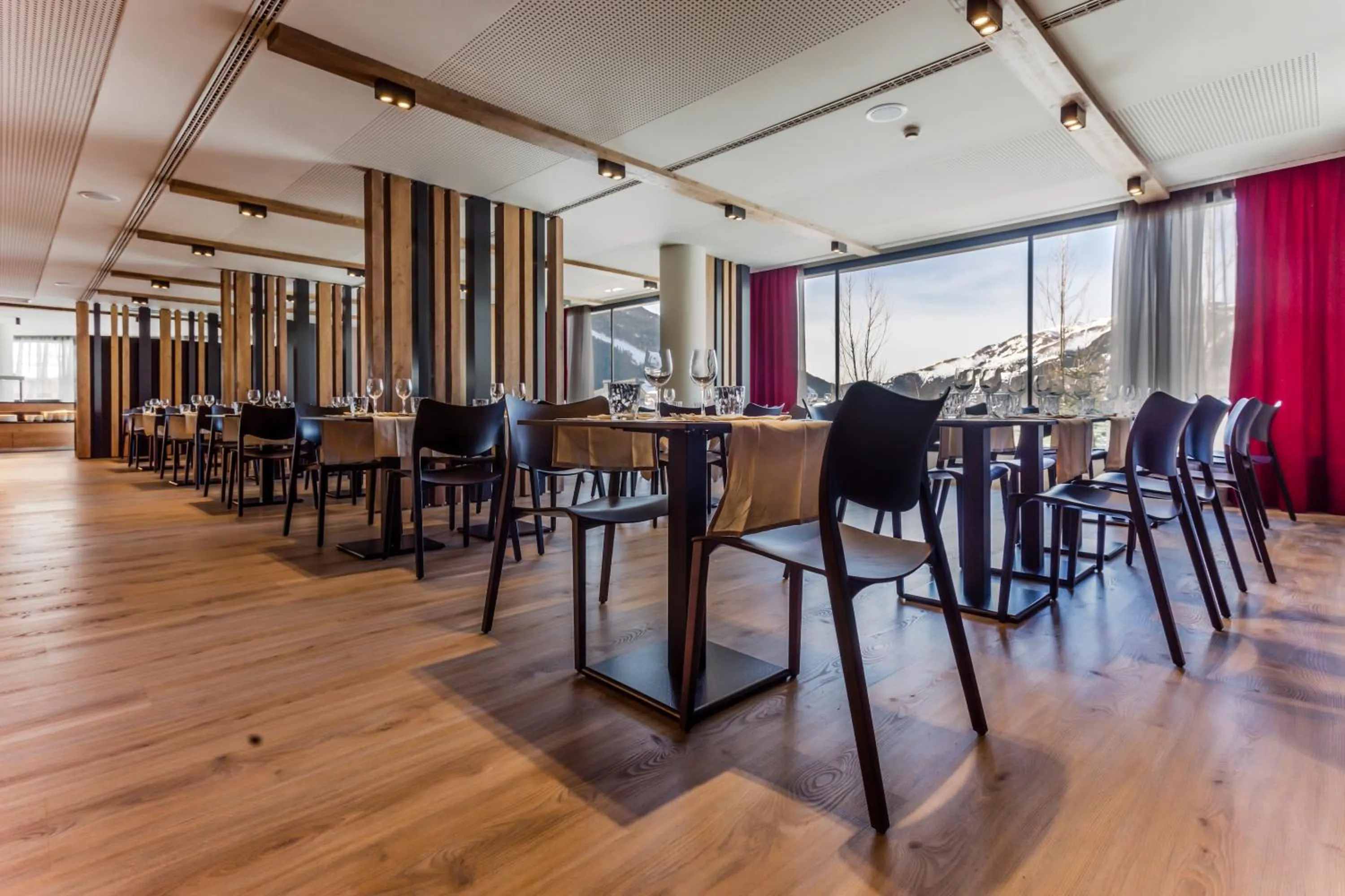 Restaurant/places to eat in Park Piolets MountainHotel & Spa