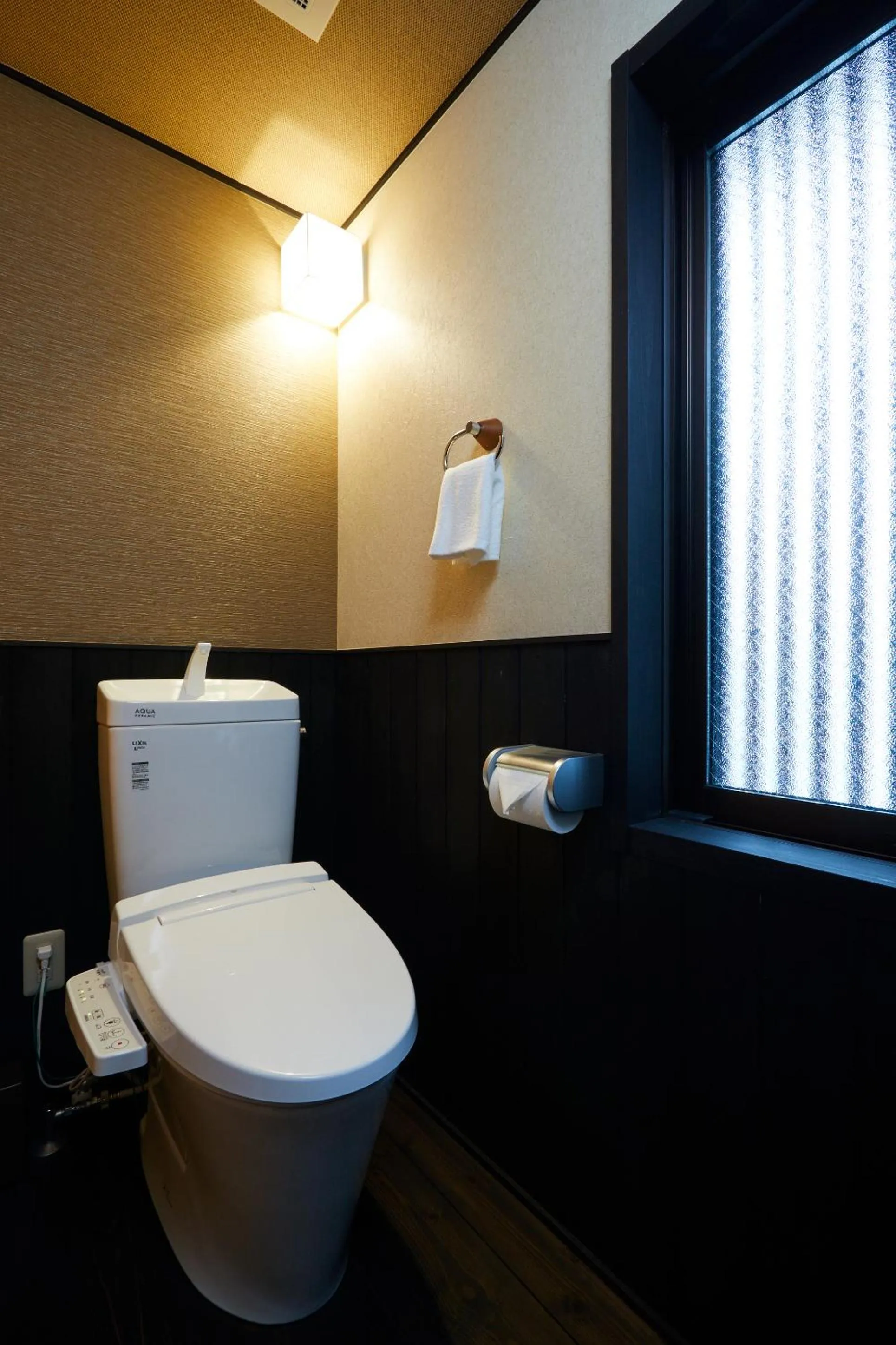 Toilet in Rinn Gion Yasakamae