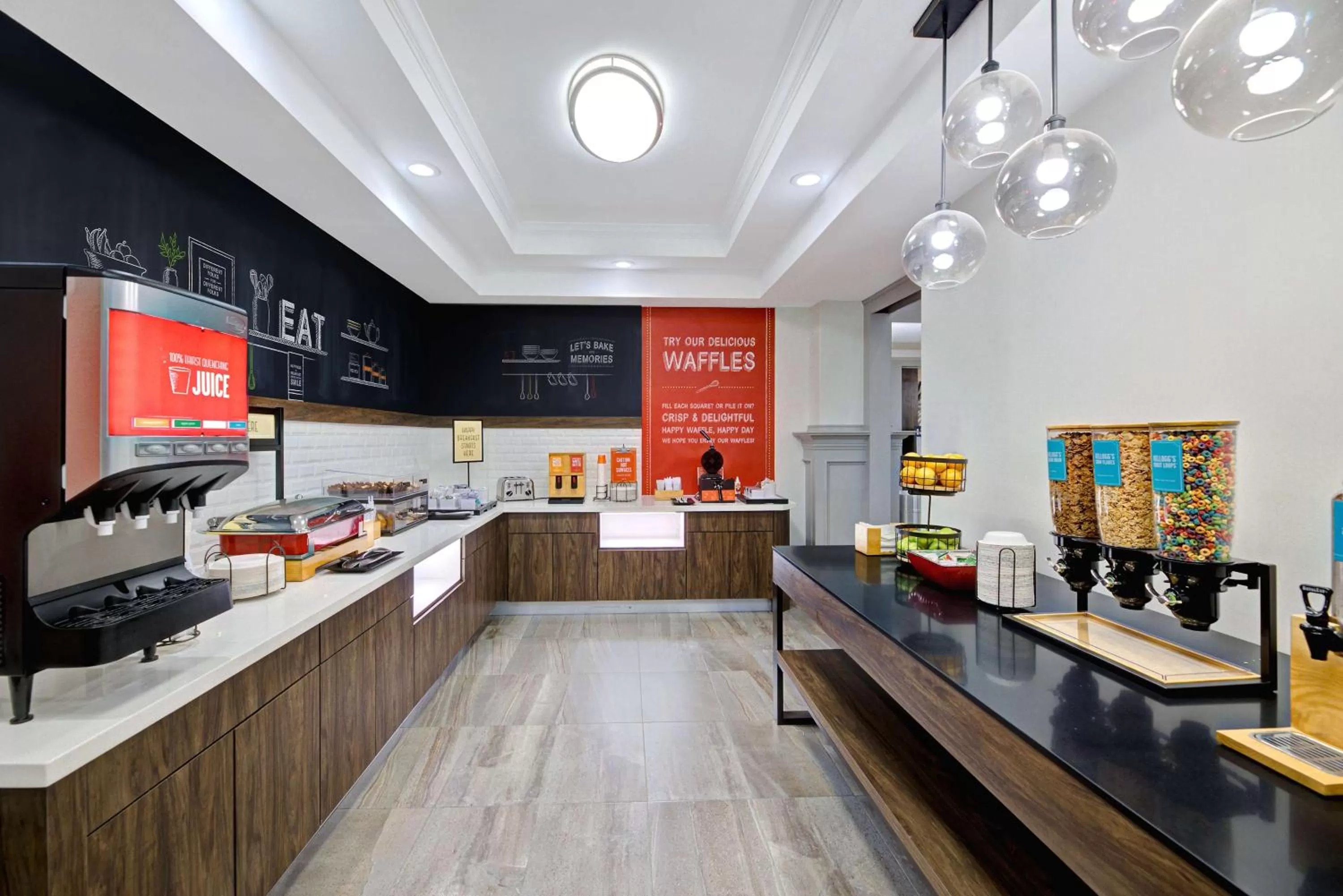 Breakfast in Hampton Inn & Suites Nacogdoches