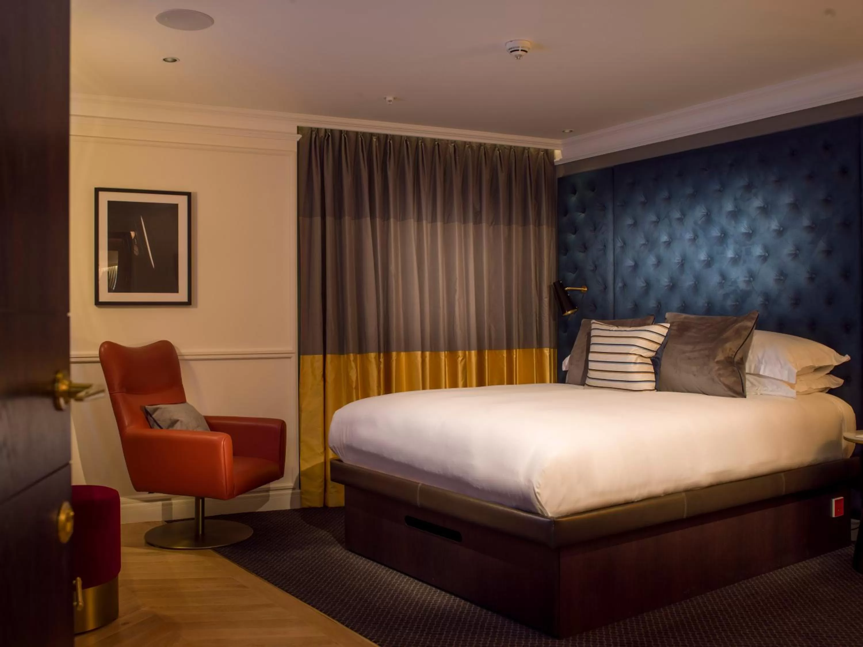 Bedroom, Bed in The Guardsman - Preferred Hotels and Resorts