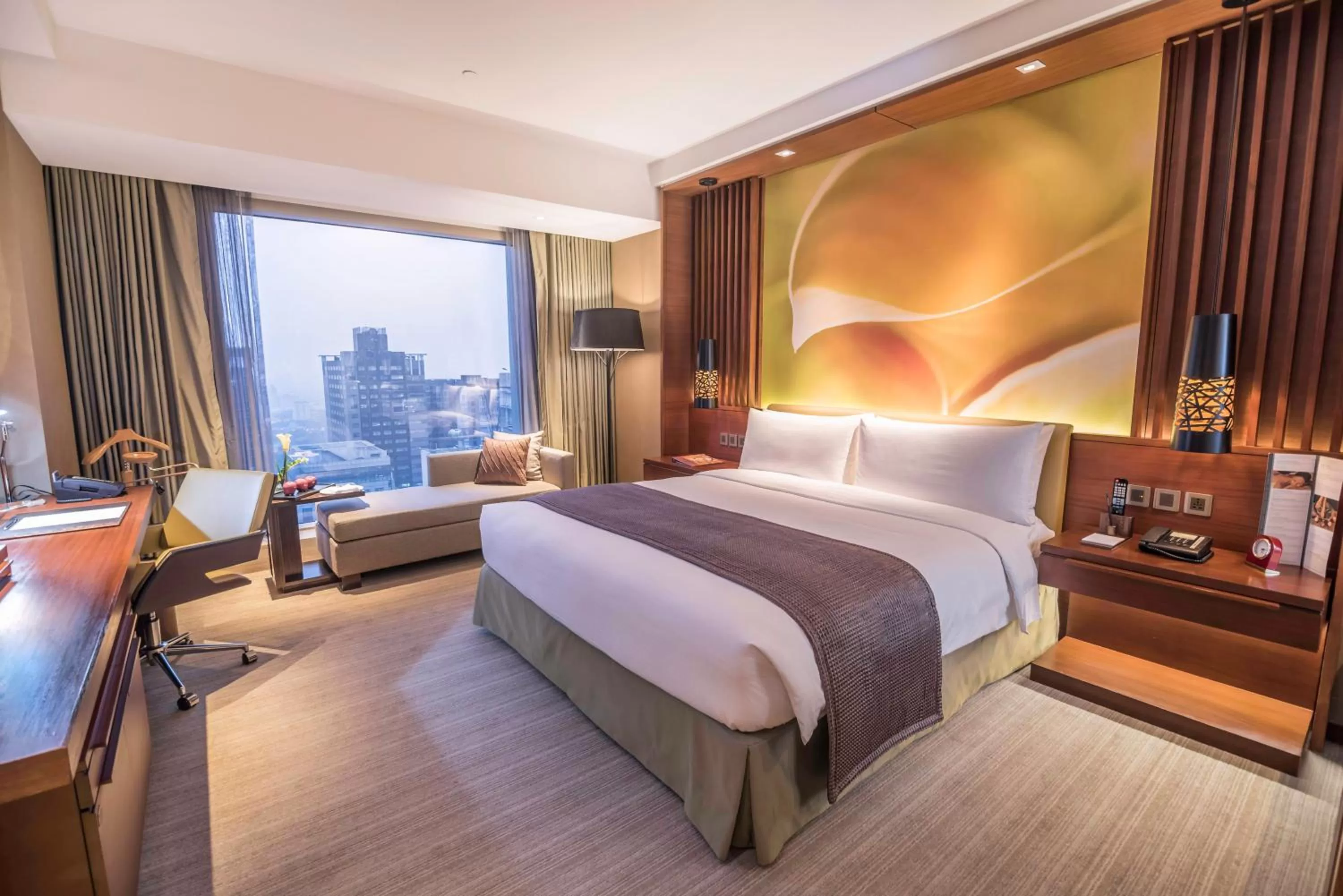 Bedroom, Bed in Marco Polo Ortigas Manila