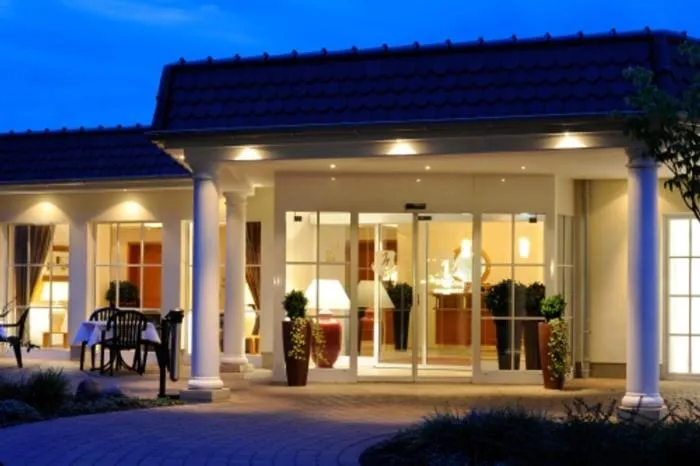 Facade/entrance in Waldhotel Nachtigall