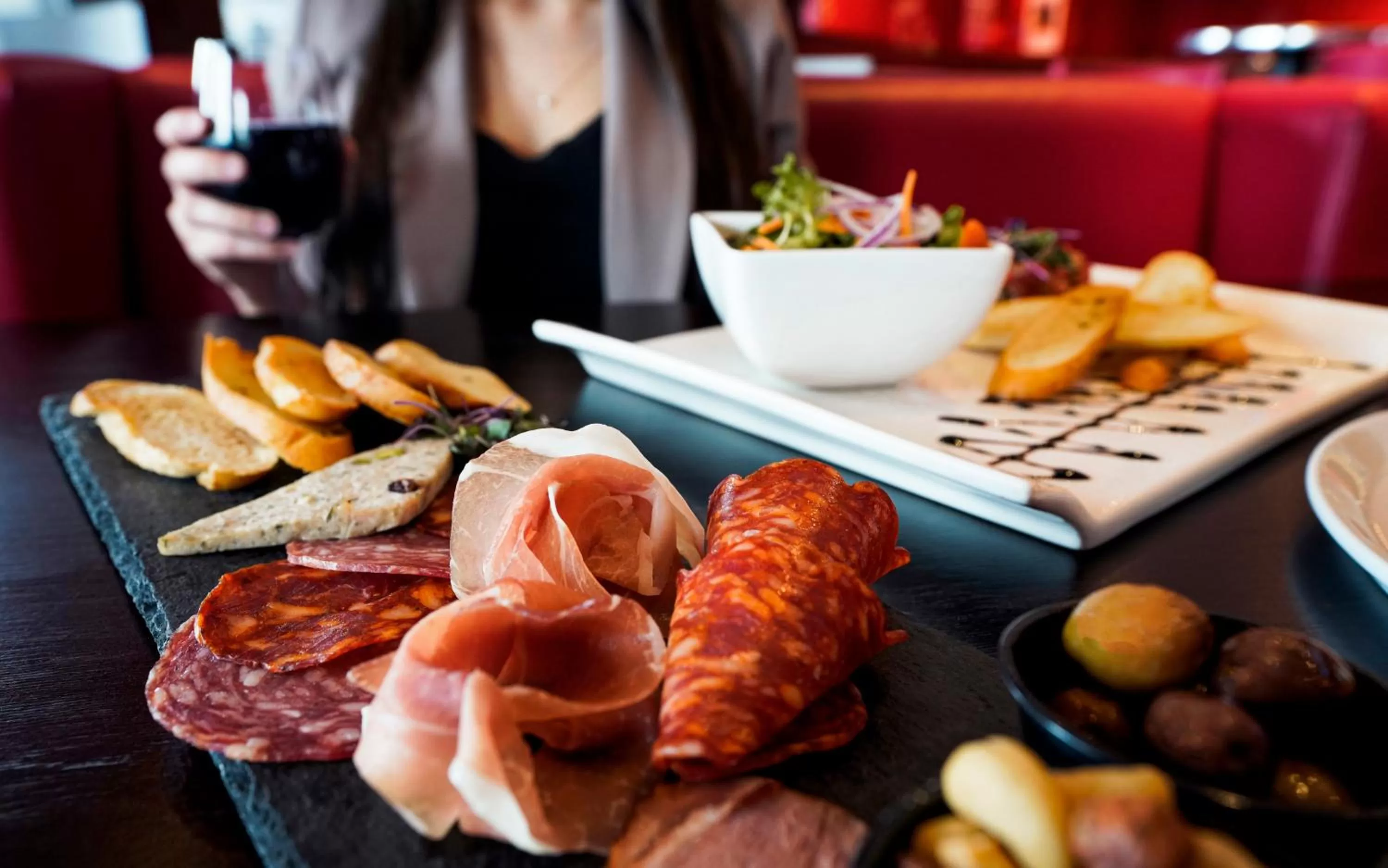 Restaurant/places to eat in Hôtel Plaza Québec par JARO