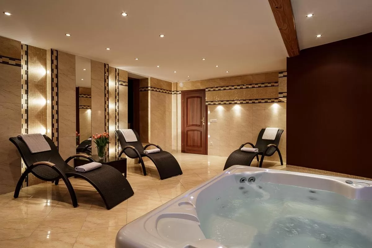 Hot Tub, Spa/Wellness in Karina