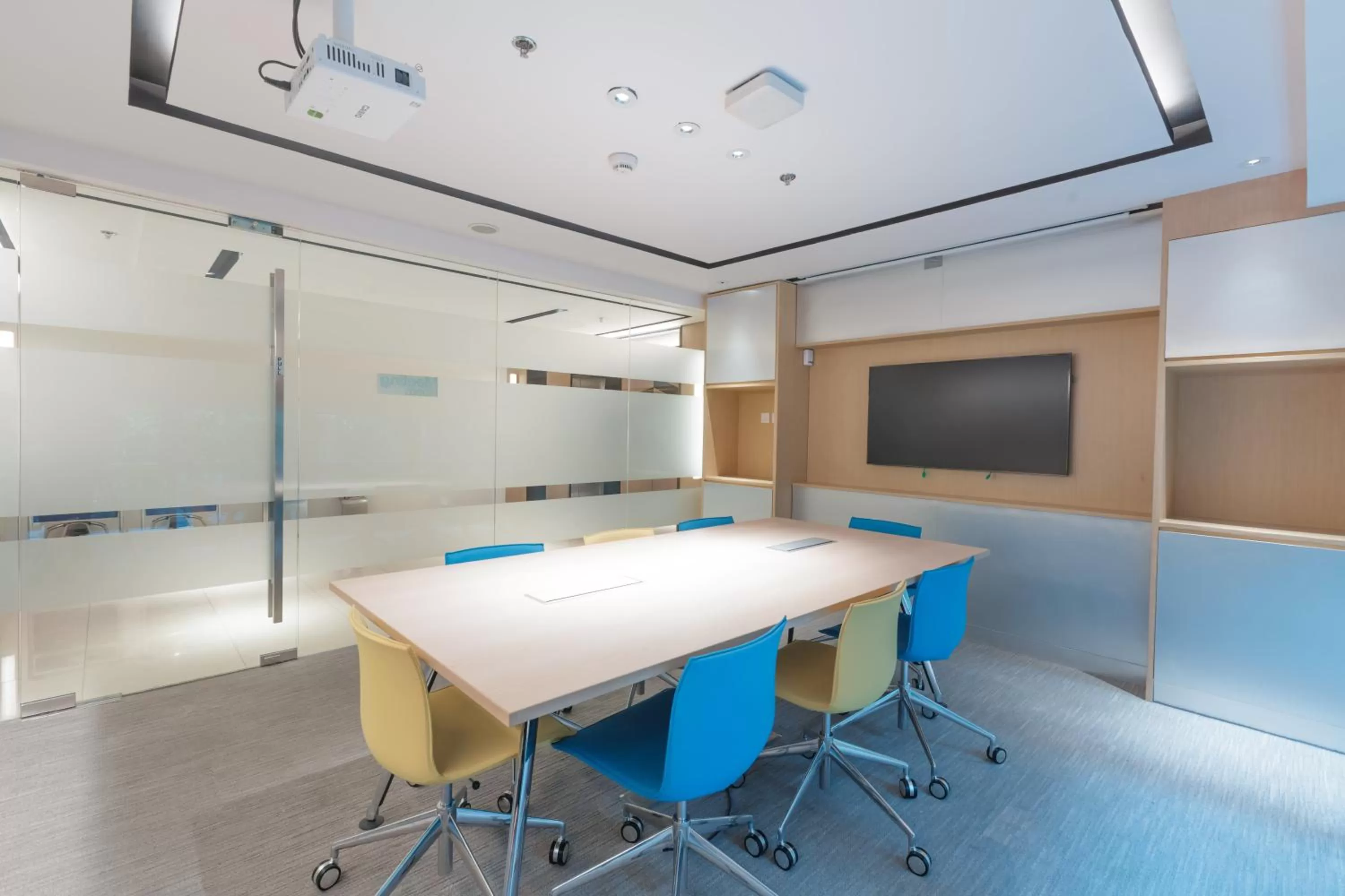 Meeting/conference room in Holiday Inn Express Manila Newport City by IHG