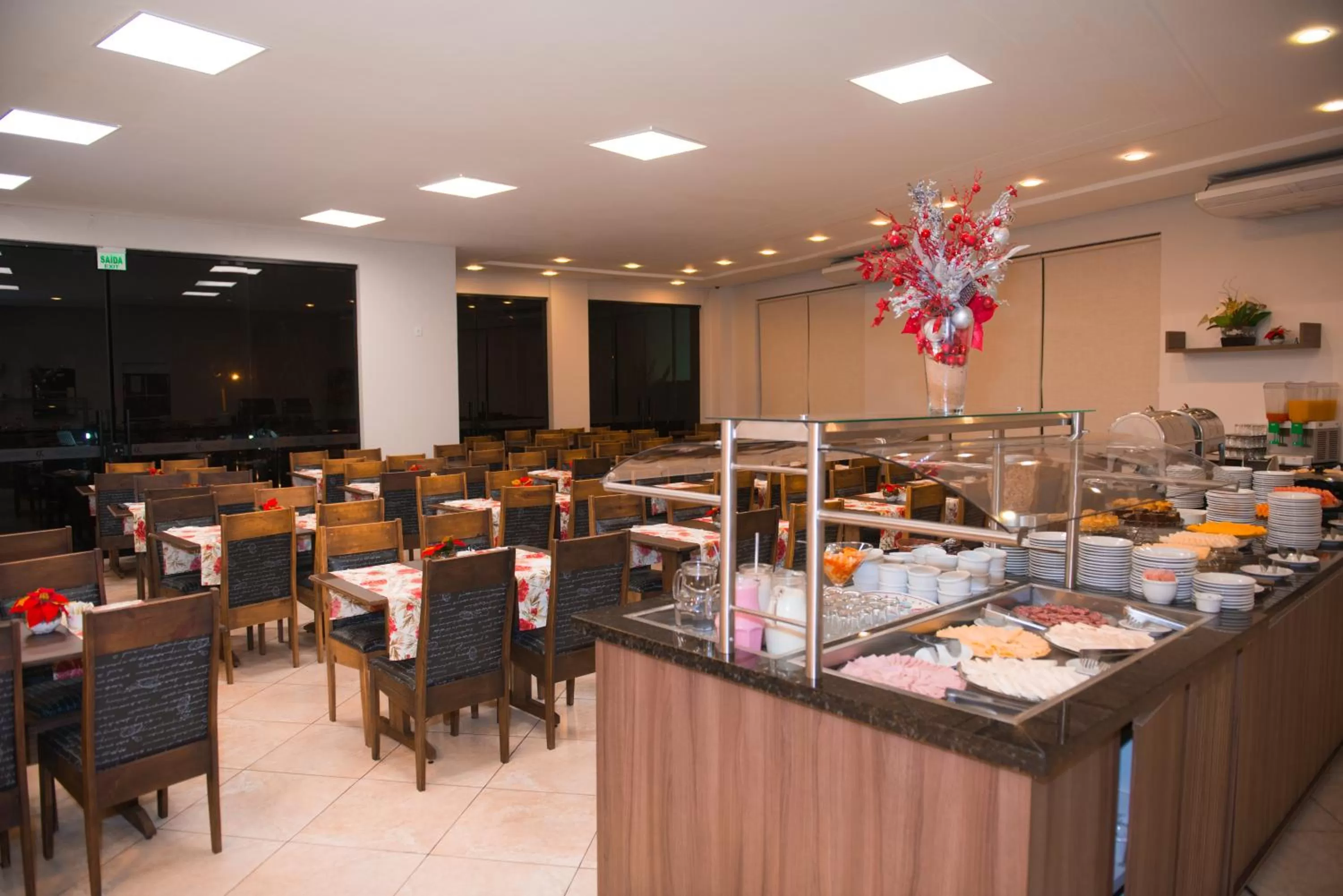 Restaurant/places to eat in Iguassu Express Hotel