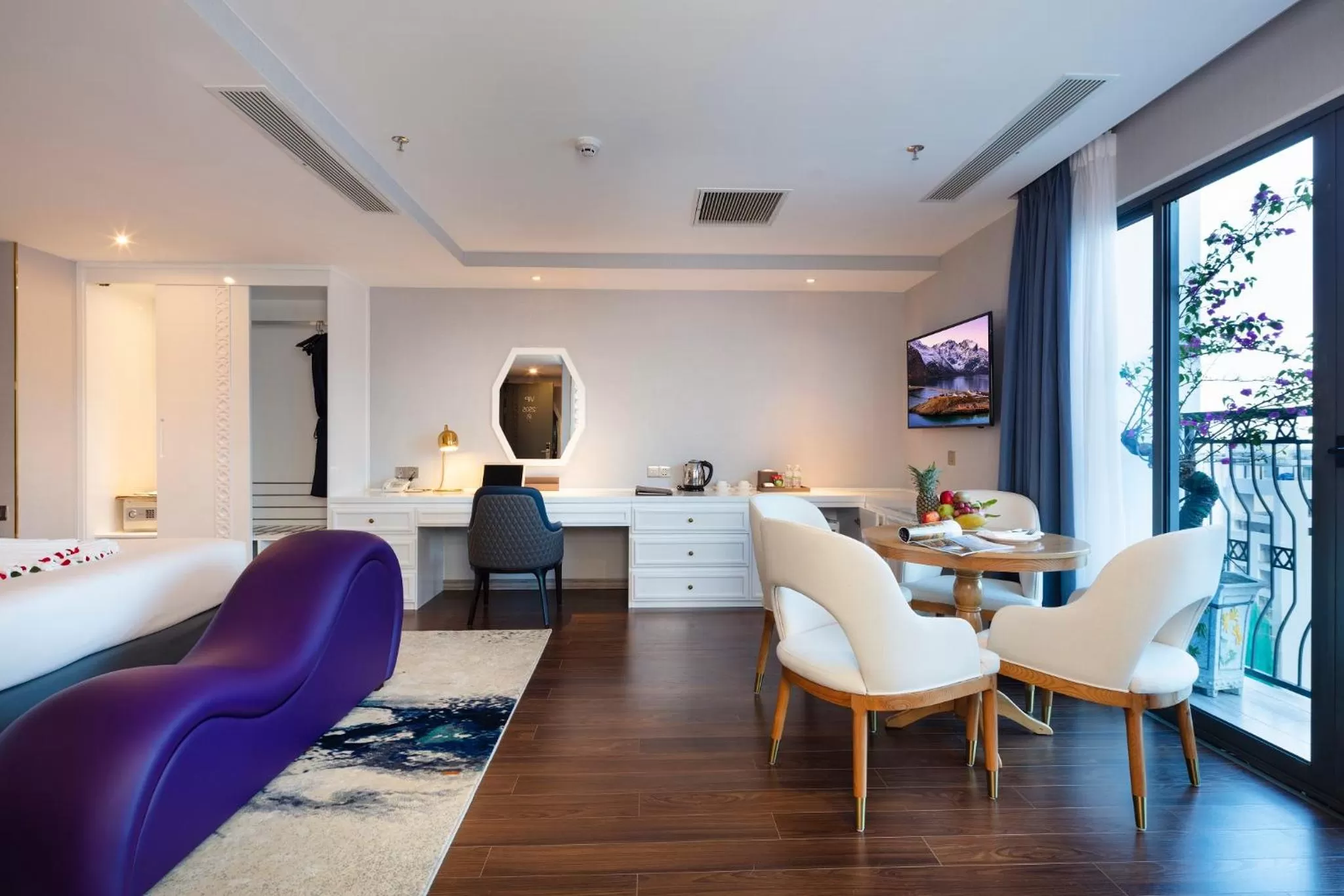 Living room, Bed in Erica Nha Trang Hotel