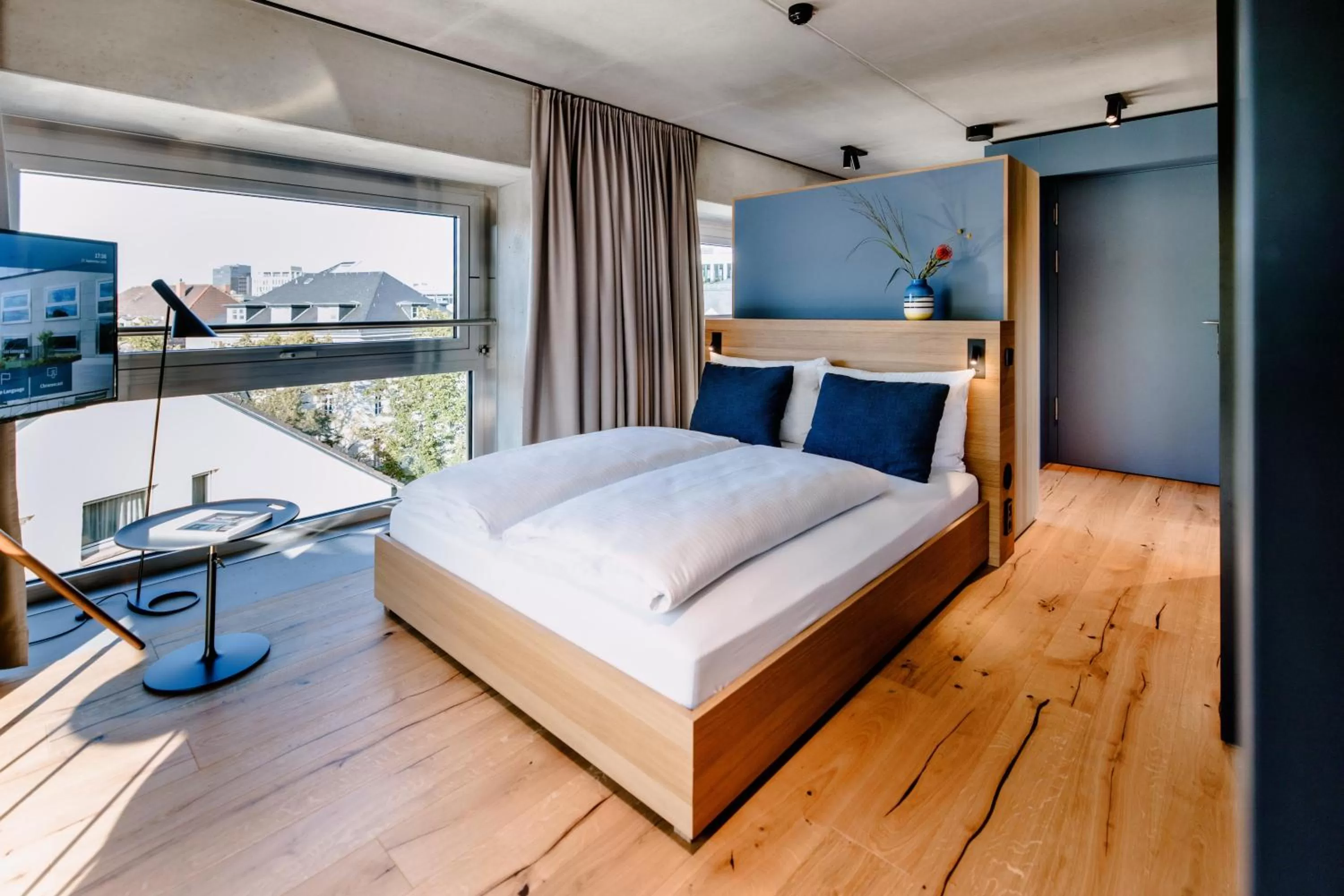 Bedroom, Bed in THE FLAG West M.