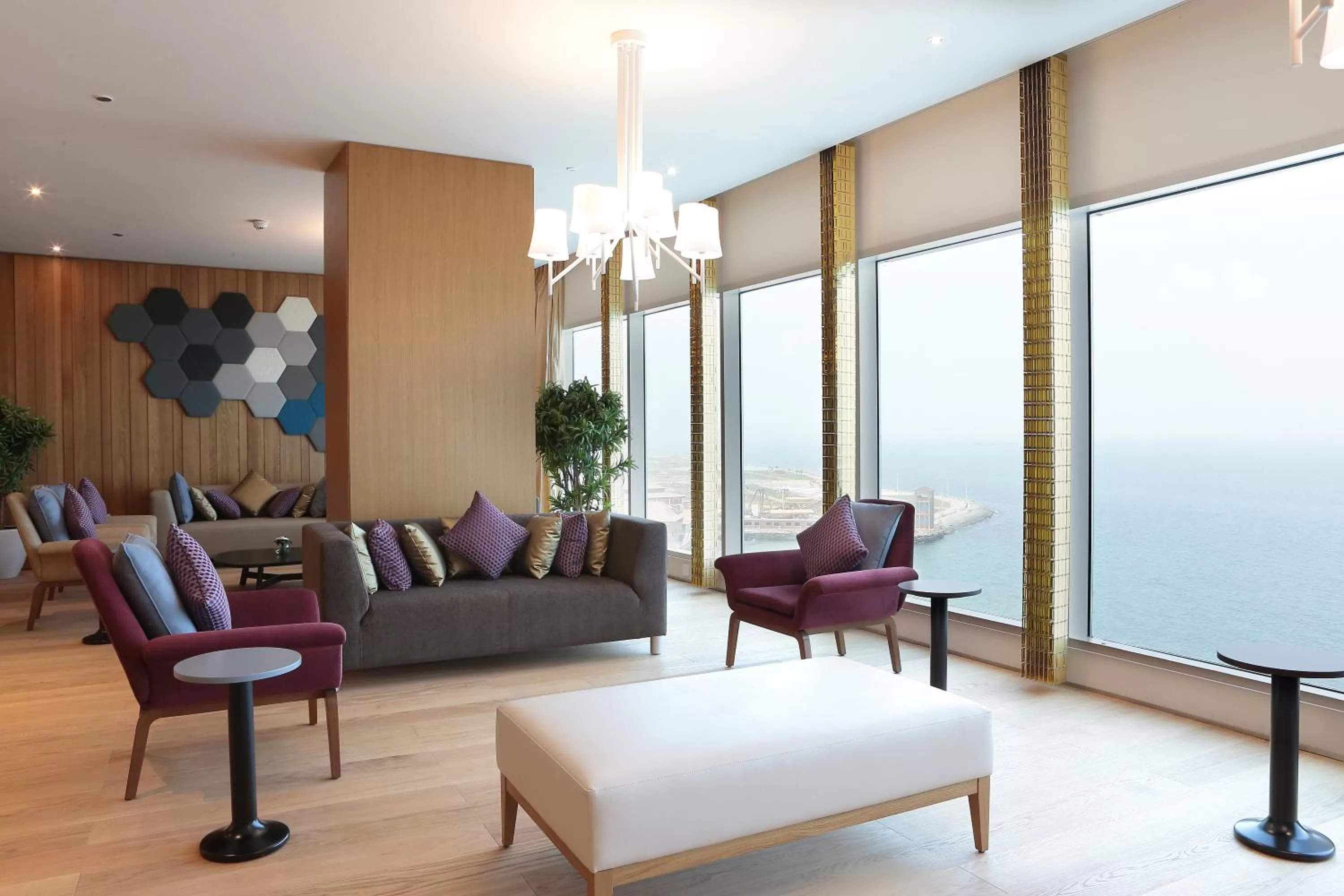 Lounge or bar in Novotel Jazan