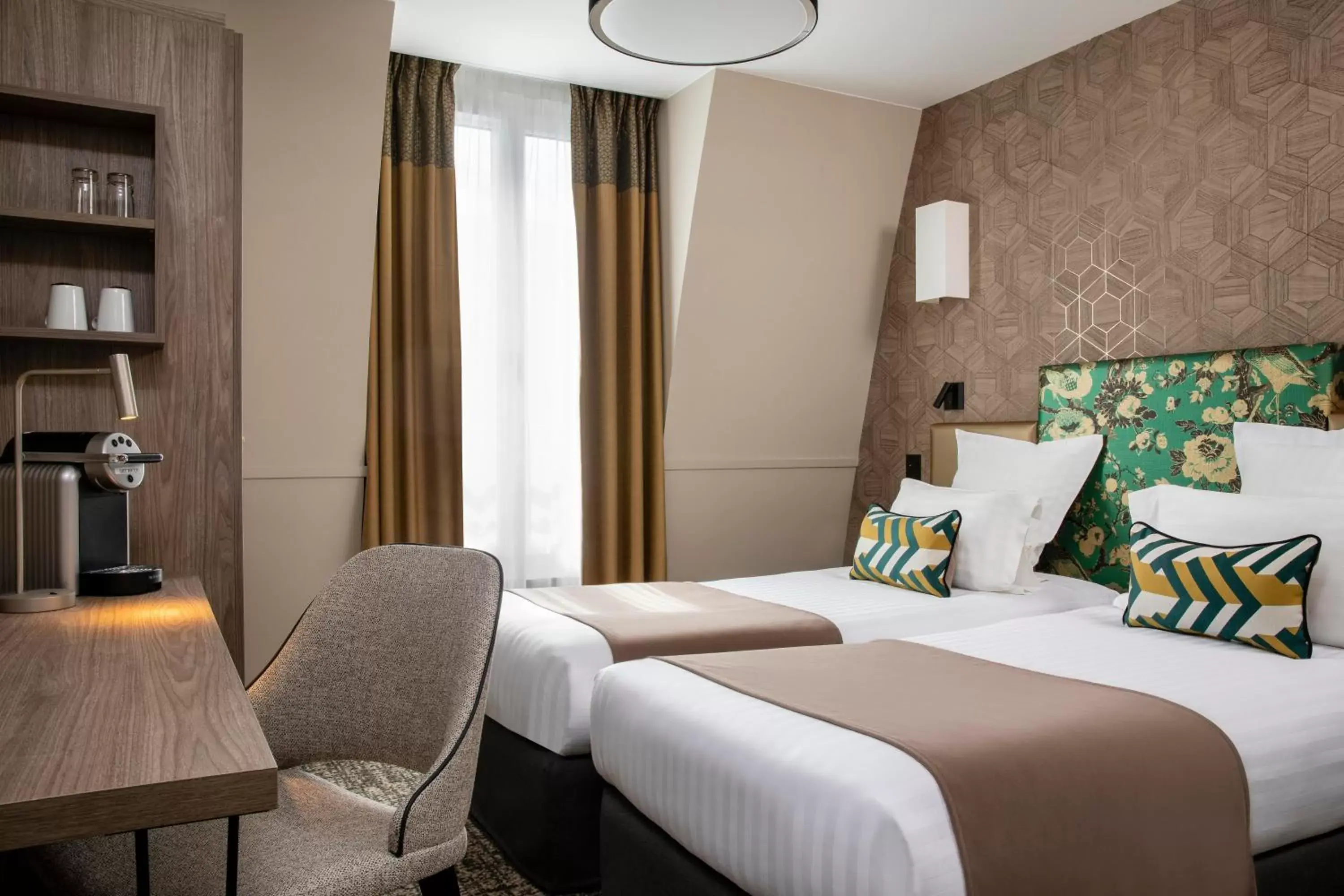 Superior Double in Daunou Opéra Superior Double in Daunou Opéra