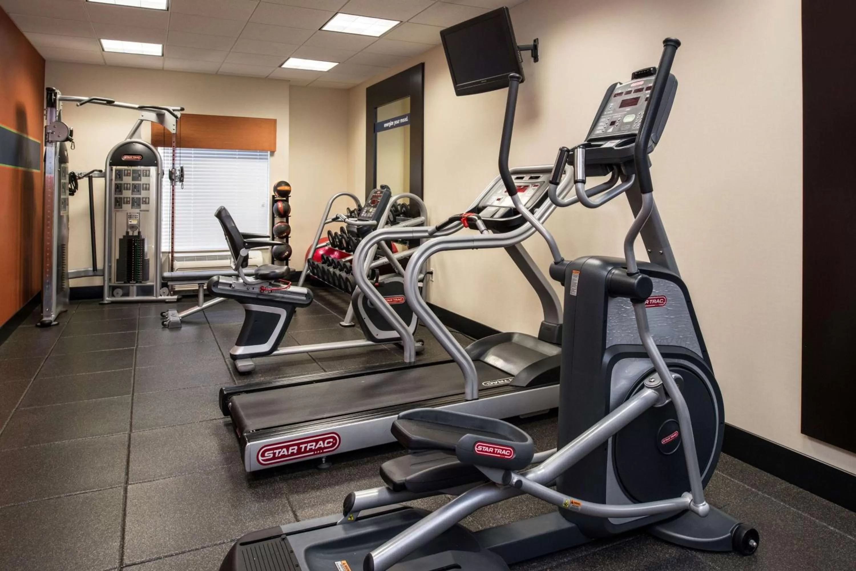 Fitness centre/facilities in Hampton Inn and Suites Schertz