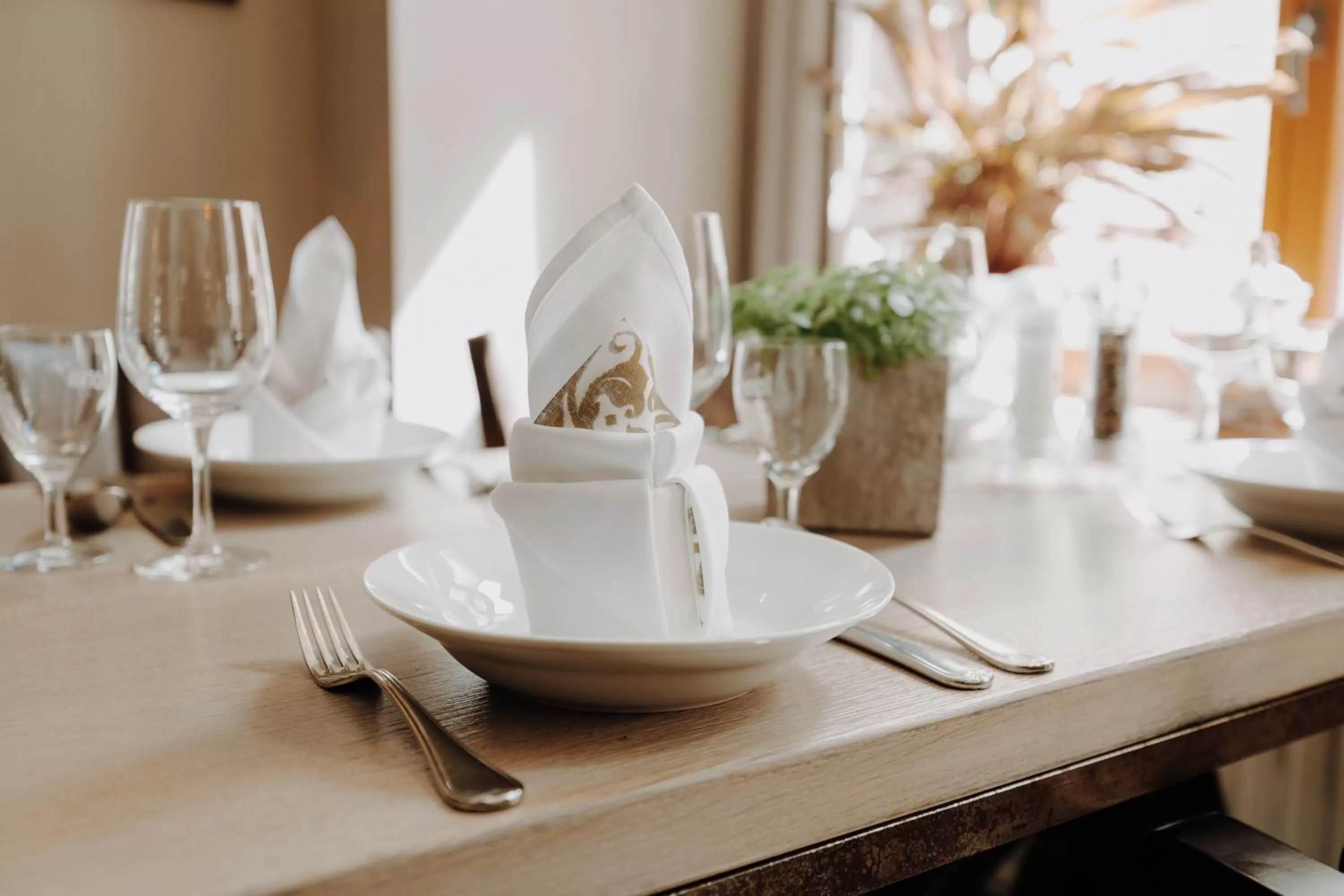 Restaurant/places to eat in Hotel Schwarzer Adler Stendal