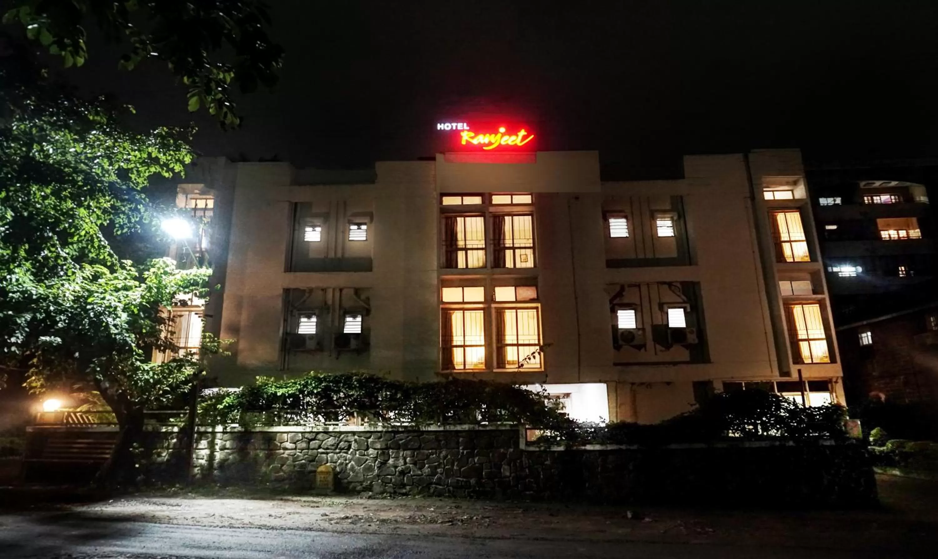 Property building in Itsy Hotels Ranjeet