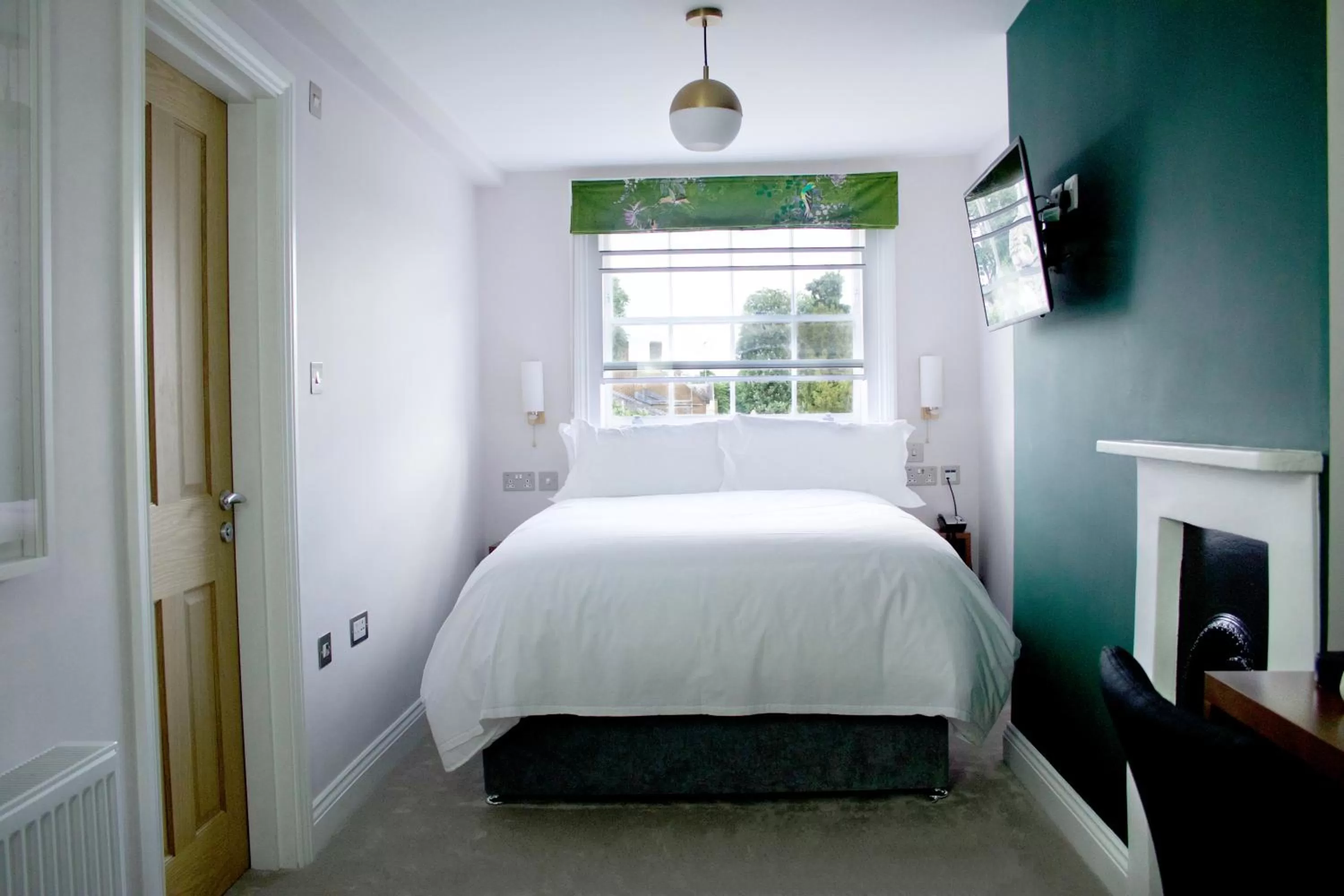 Bed in The Kings Arms