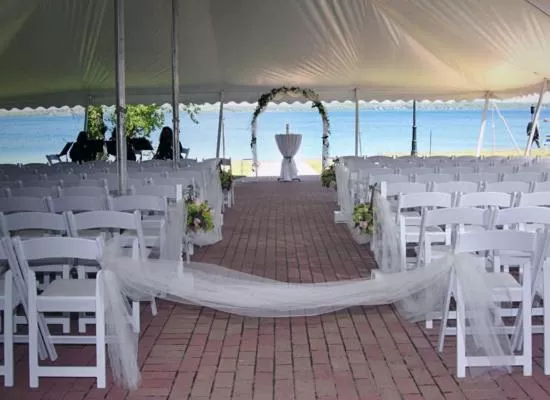 Day in 41 Lakefront Hotel, Trademark Collection by Wyndham