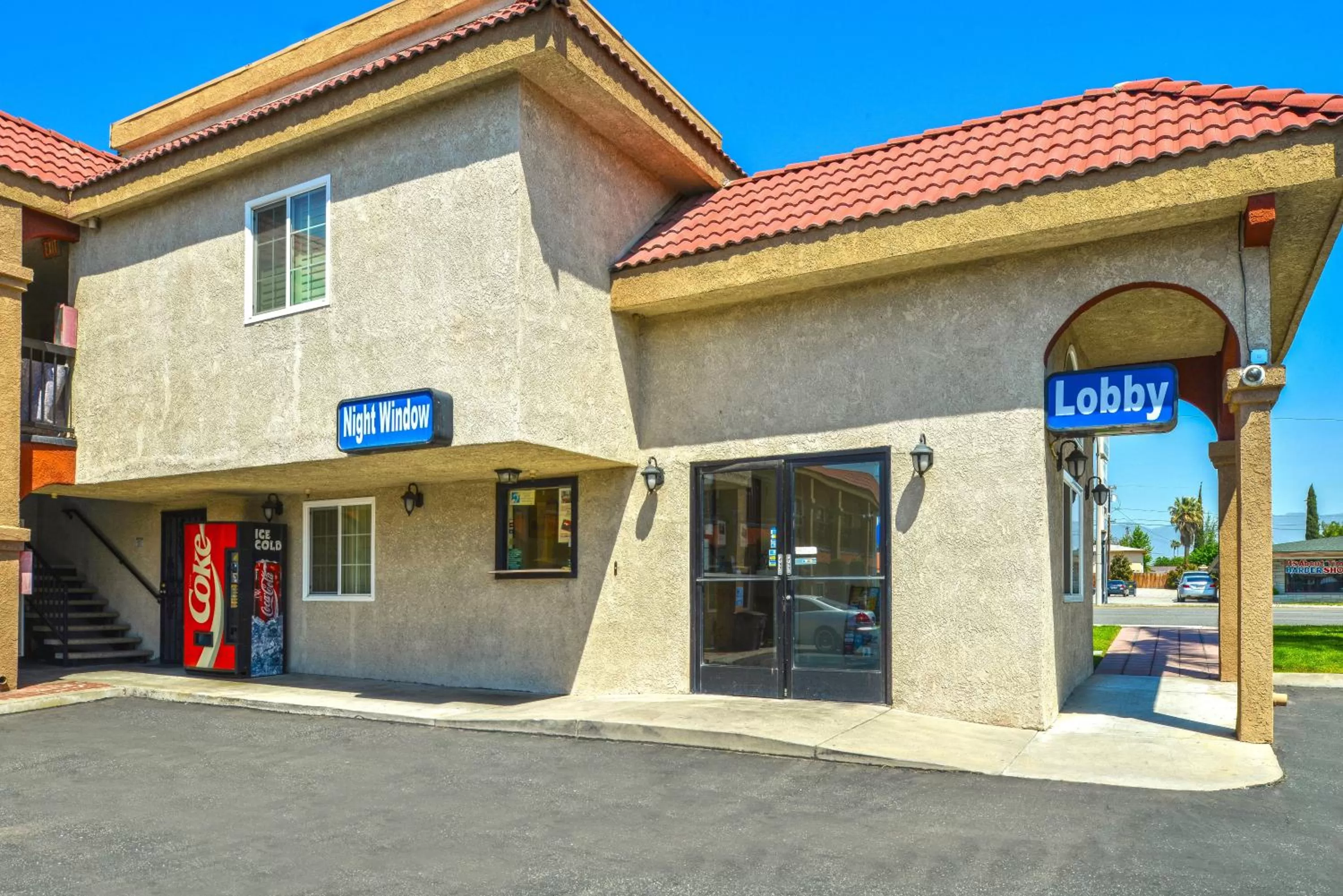 Facade/entrance in Americas Best Value Inn-Rialto