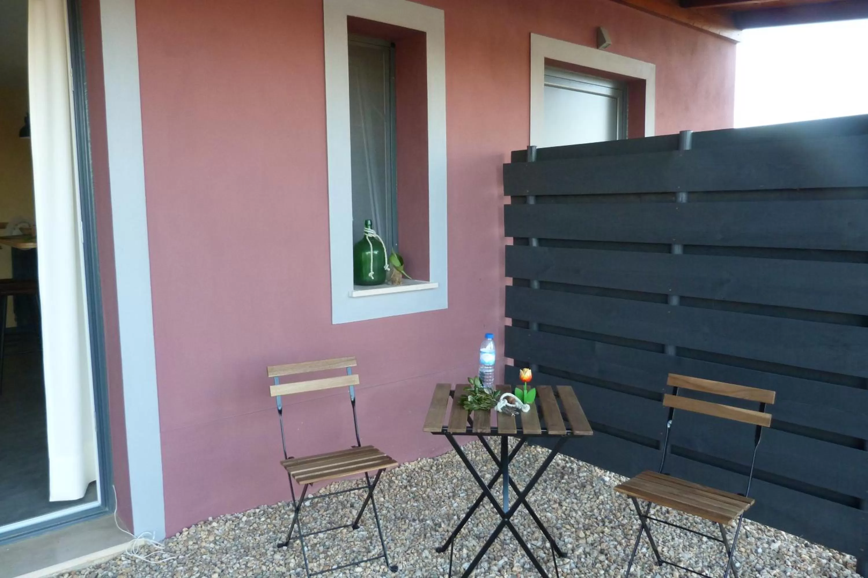 Balcony/Terrace in Trendy and Luxe B&B and Garden Suite