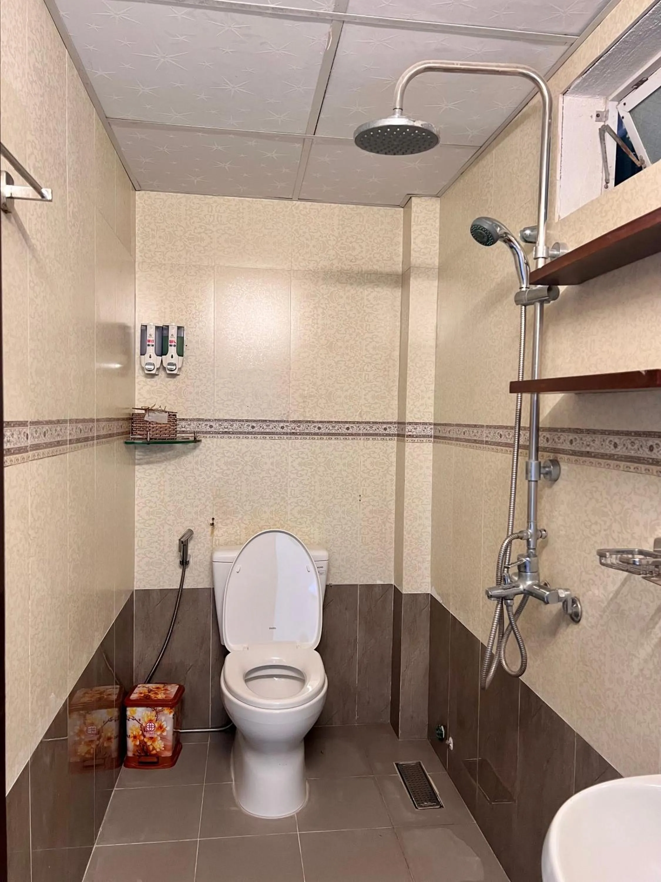 Toilet in Hoi An Ngo Homestay