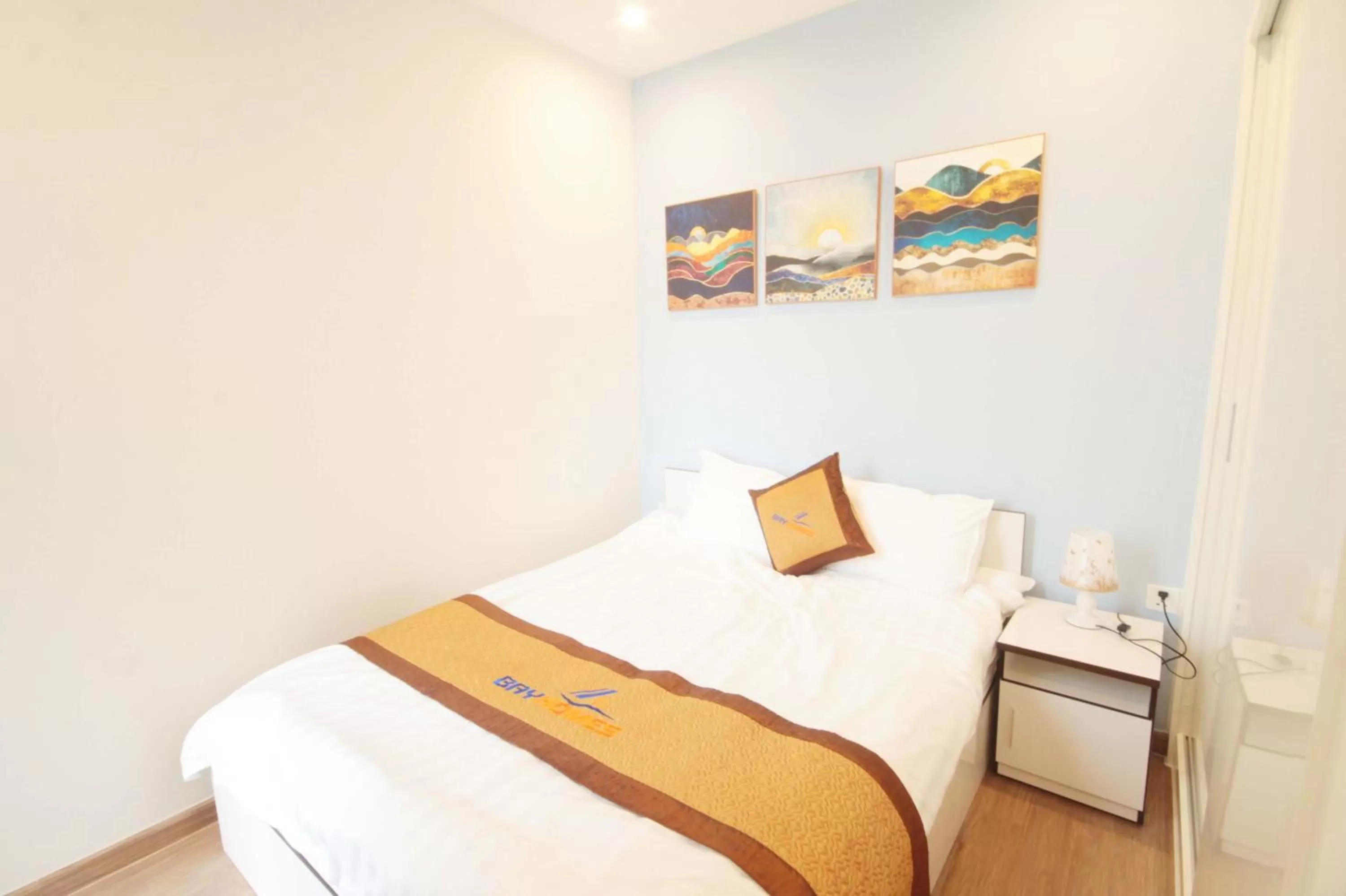 Bed in Vinhomes Skylake Apartment - by Bayhomes