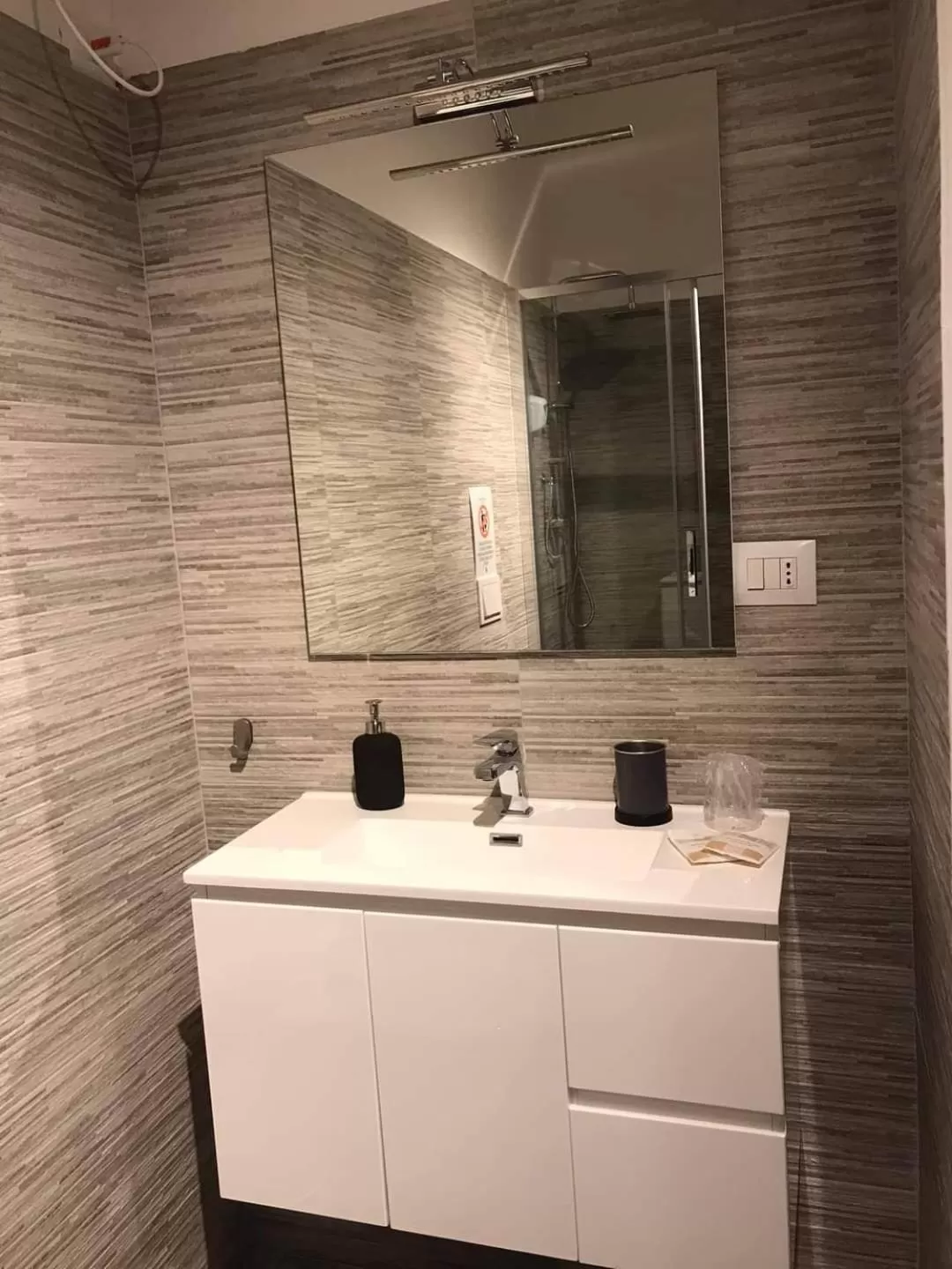 Bathroom in UN PASSO DAL MARE bed&breakfast San Salvo Marina