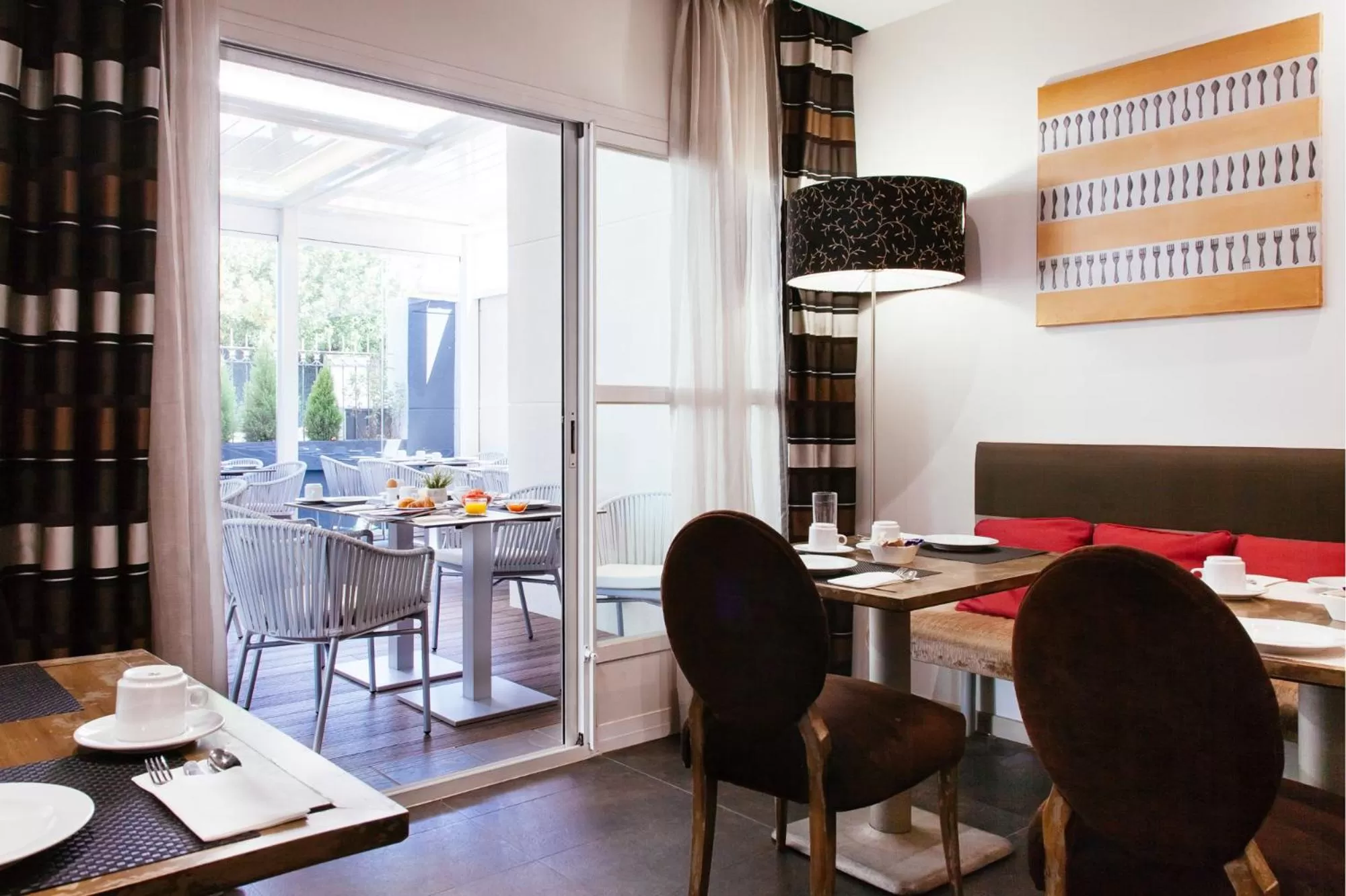 Restaurant/places to eat in Globales Acis y Galatea