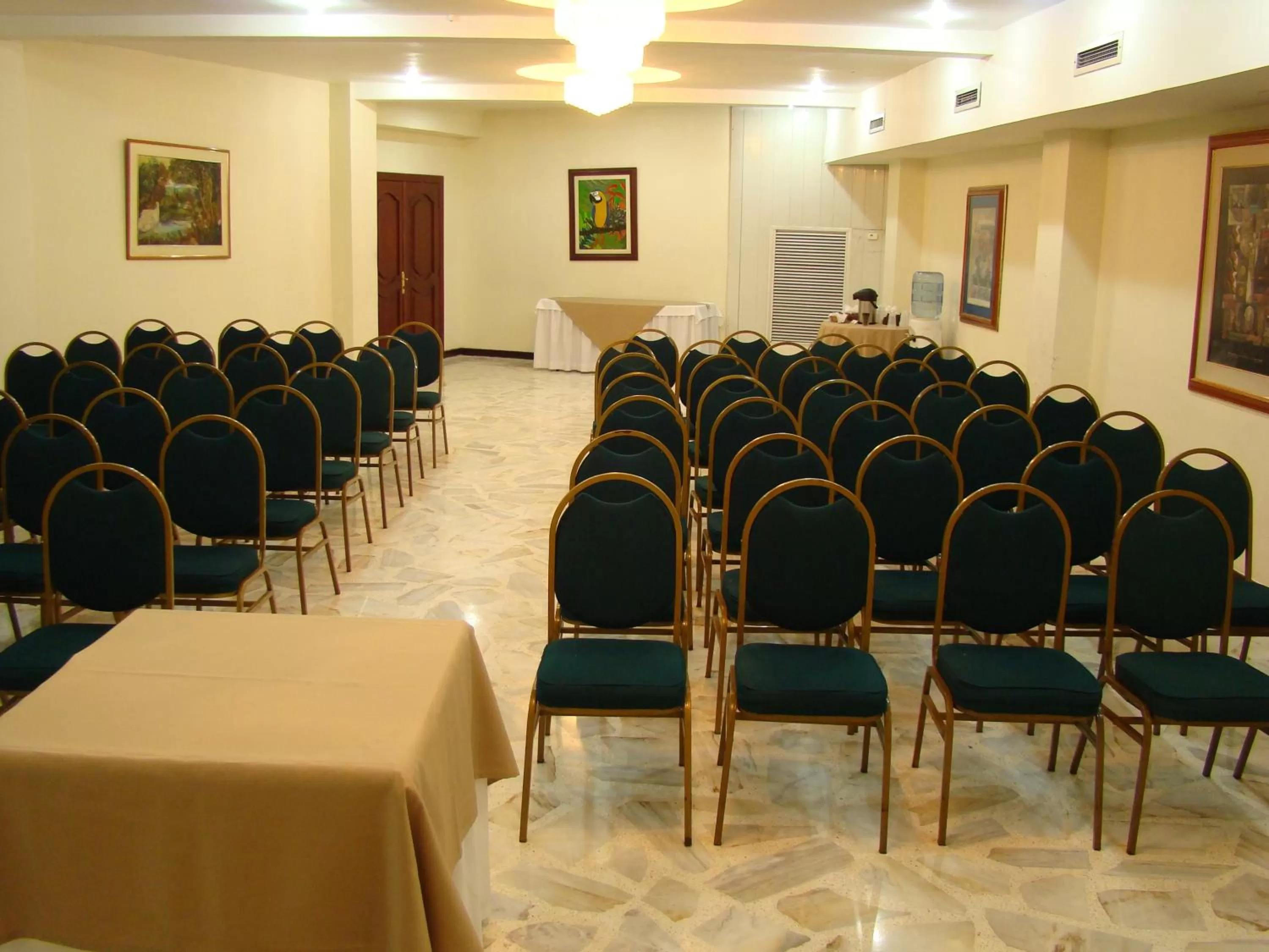 Business facilities in Hotel San Fernando Real