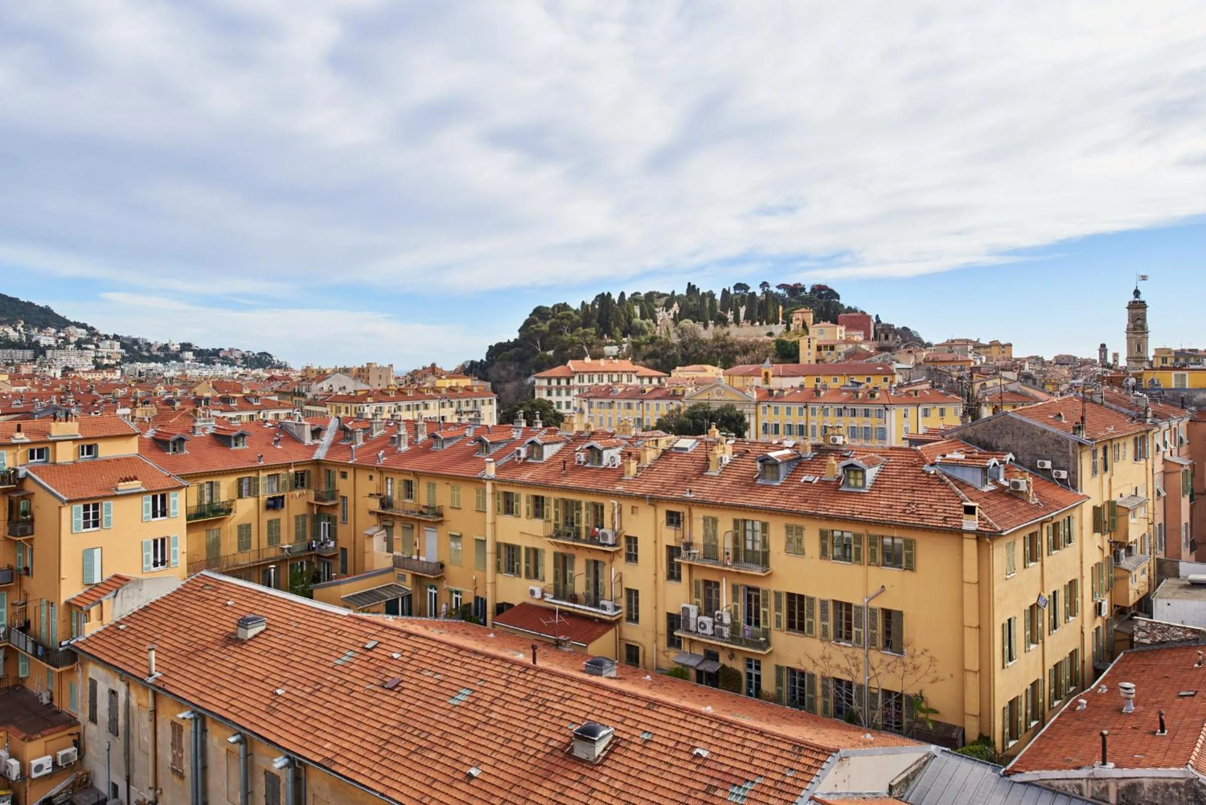 Inner courtyard view in Campanile Hotel Nice Centre Acropolis