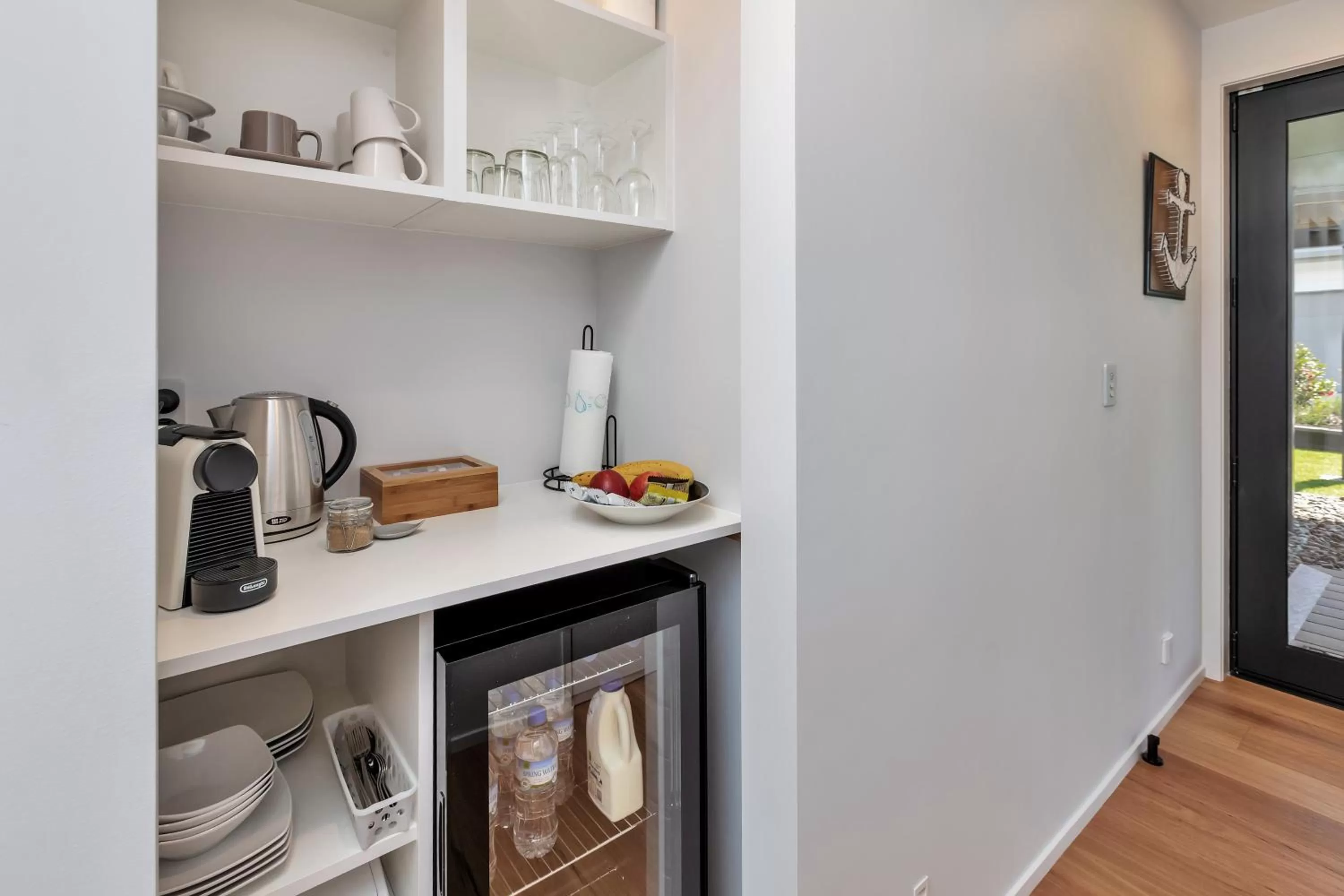 Coffee/tea facilities in Roy and Anns Haven