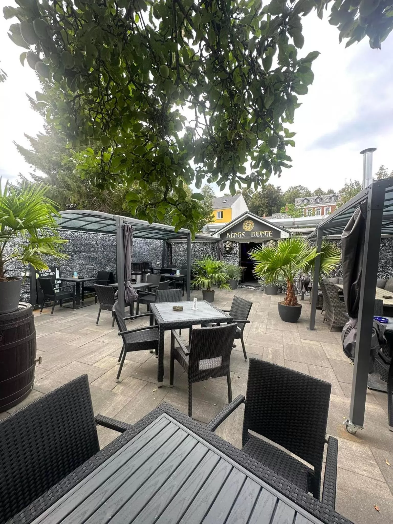 Patio in Hotel Deutscher Hof