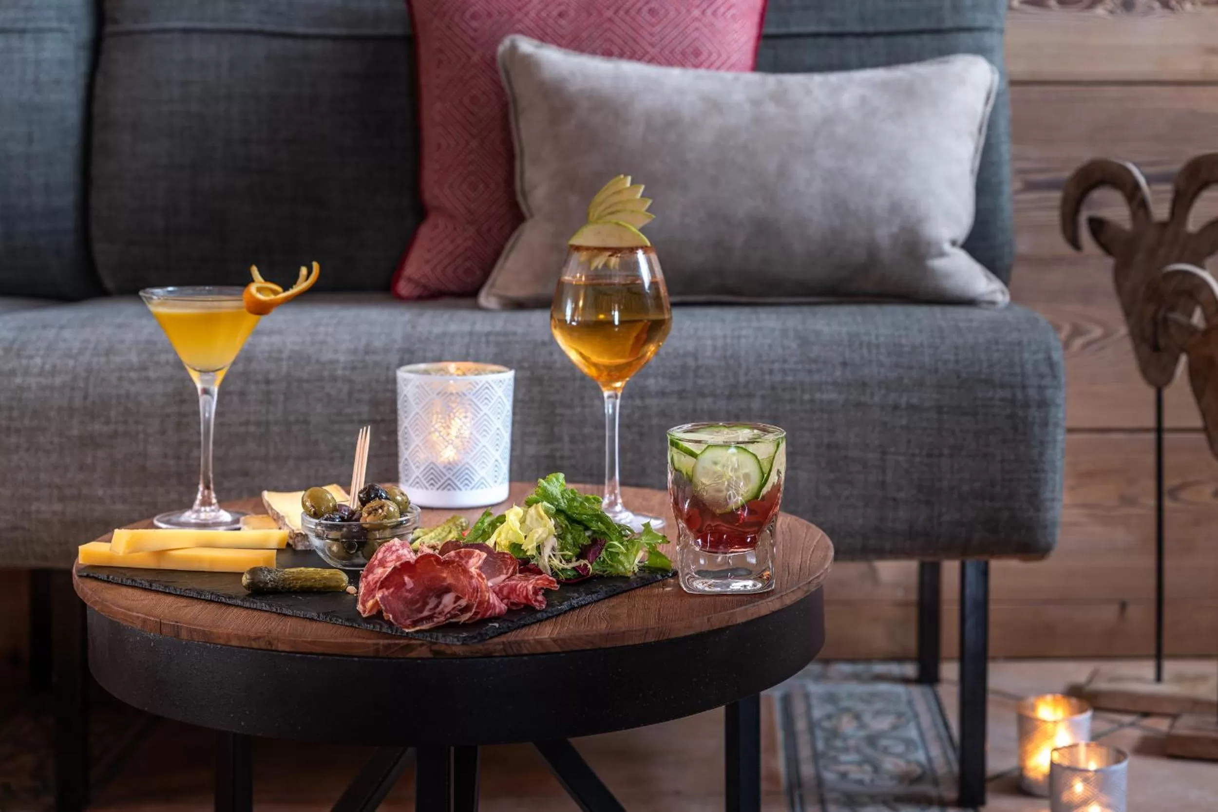 Lounge or bar in Hotel Les Arolles