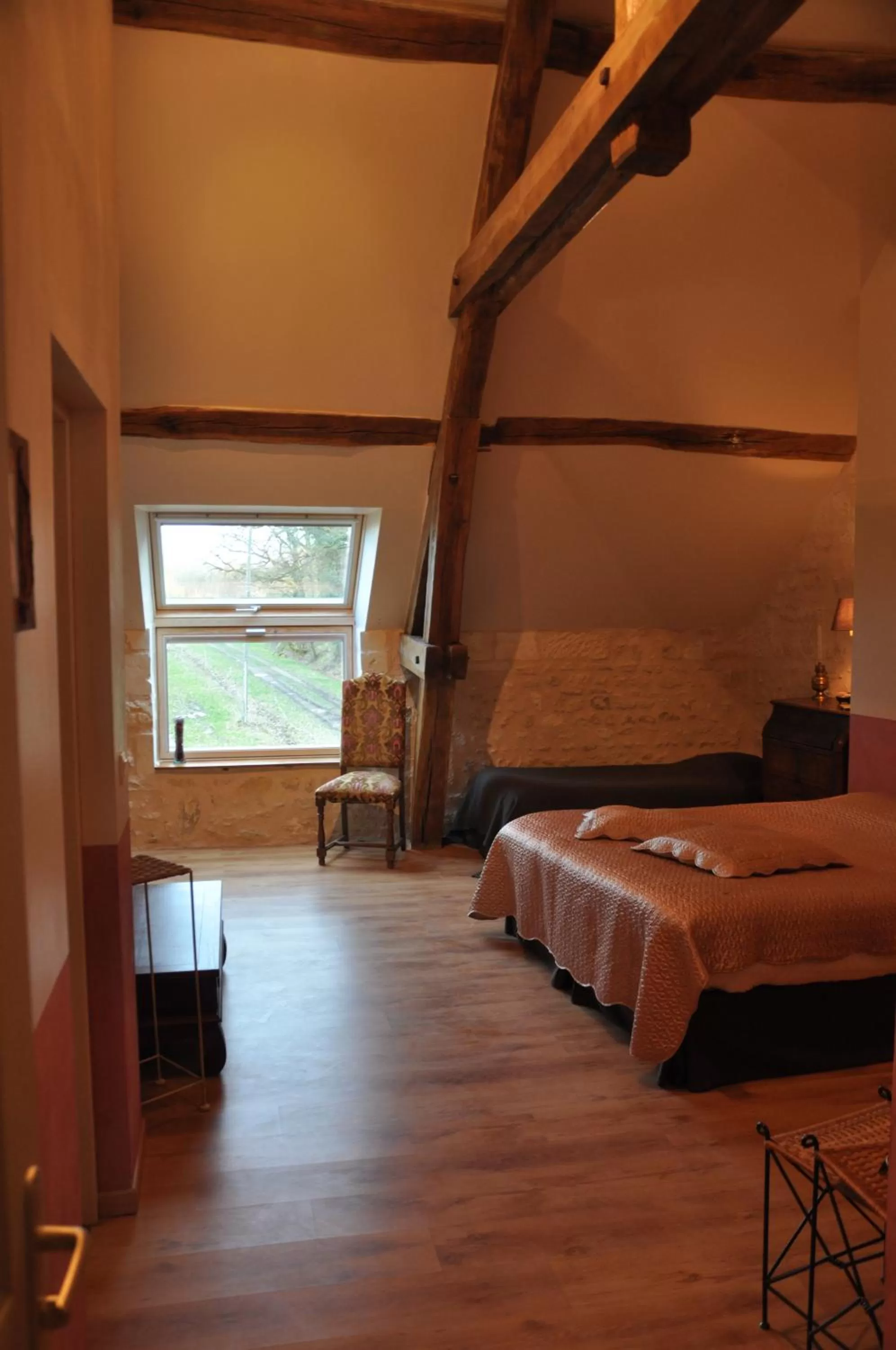 Bedroom, Bed in Les Pierres D'aurèle Chambres d'Hôtes