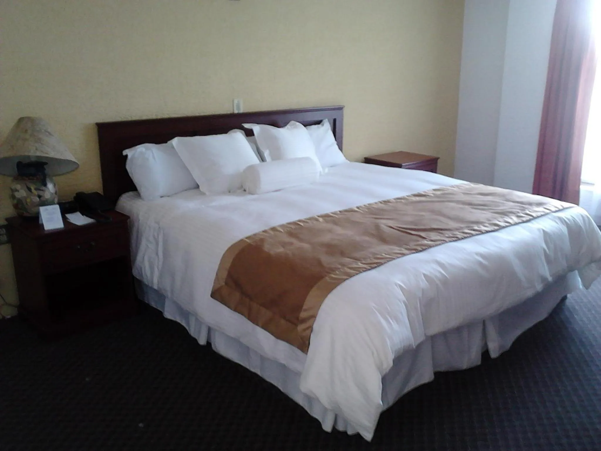 Bedroom, Bed in Howard Johnson by Wyndham Morelia Calle Real