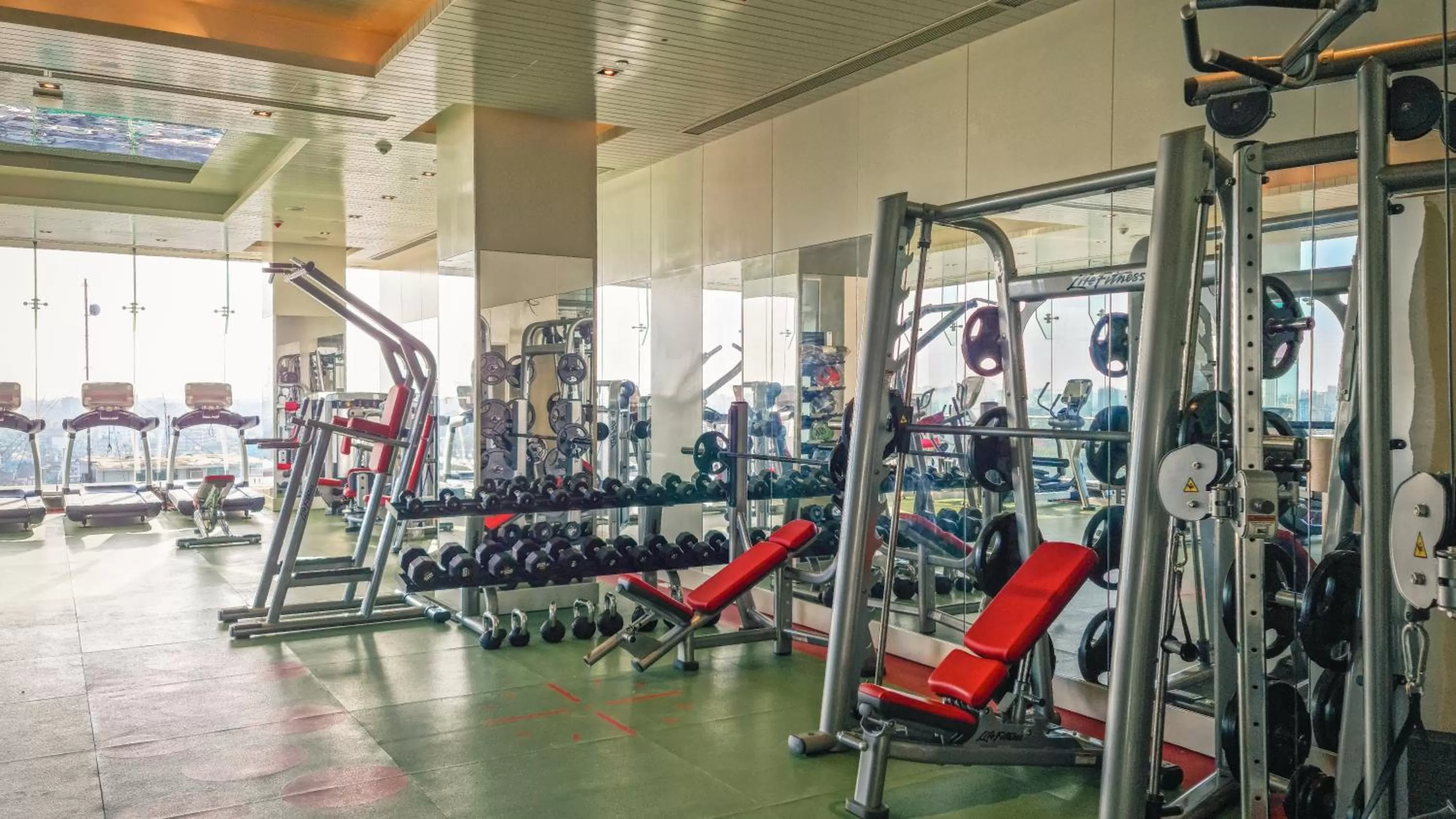 Fitness centre/facilities in Holiday Inn Dhaka City Centre by IHG