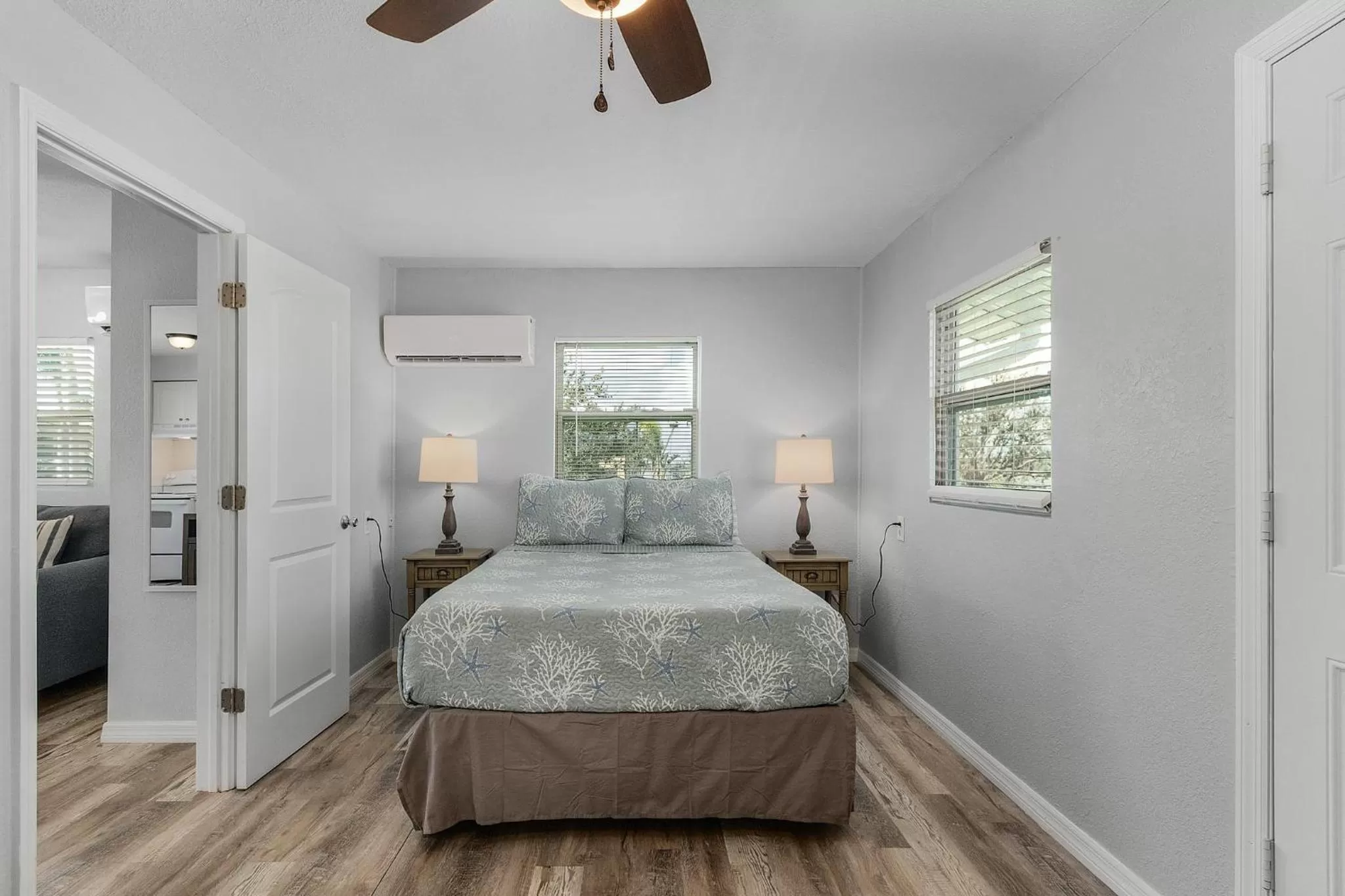 Bed in Matlacha on Shoreview