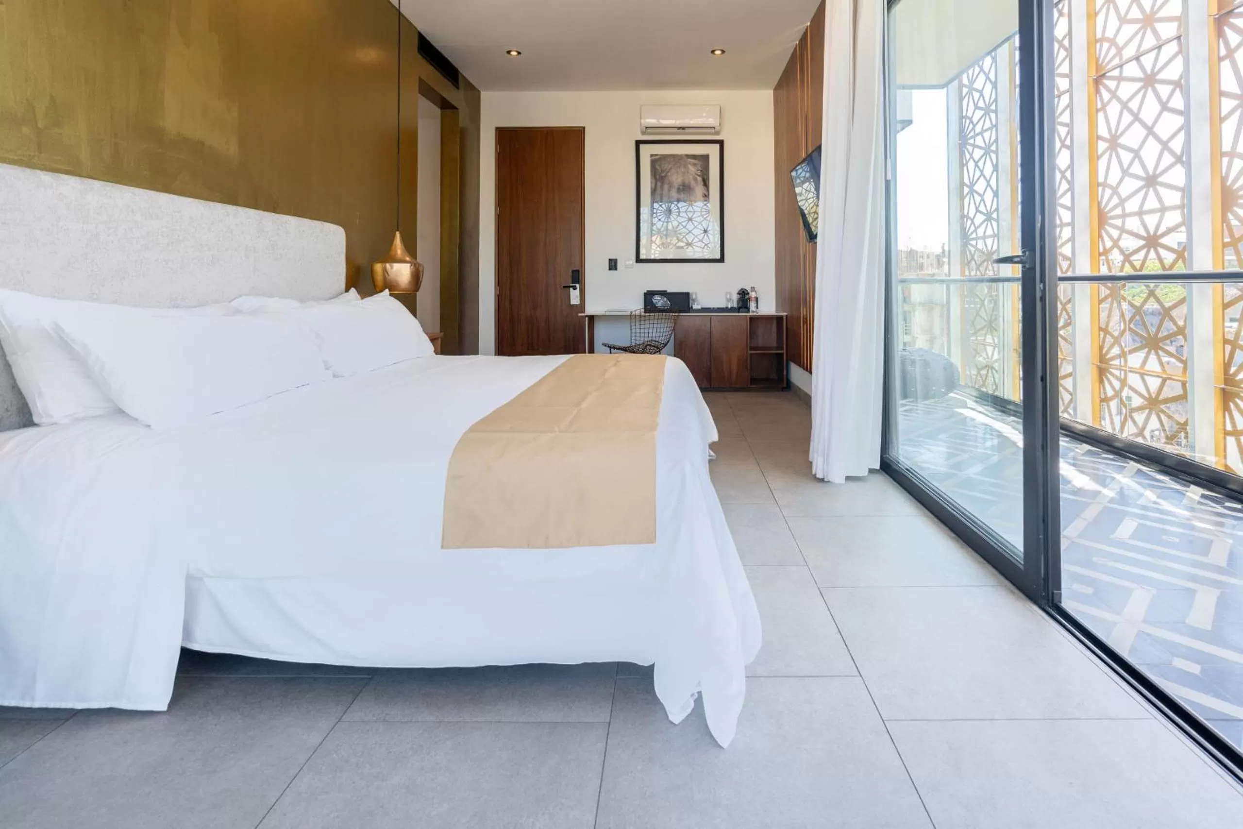 Bed in IT Boutique Hotel & Restaurant