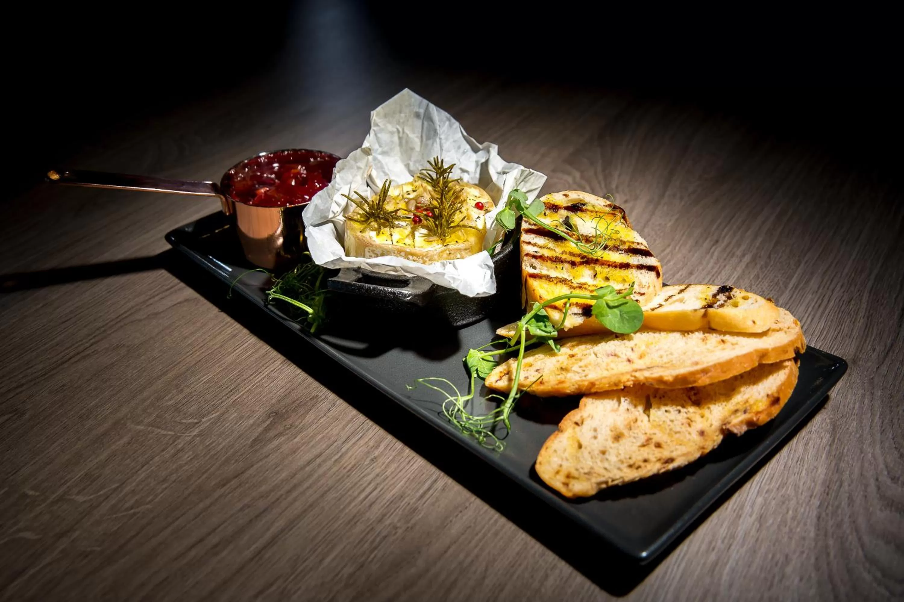 Food in Hellidon Lakes Hotel