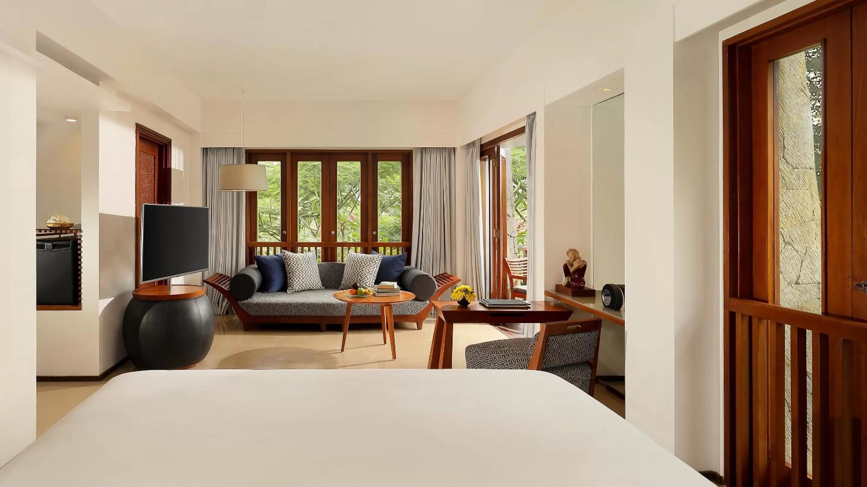 Bed in Maya Ubud Resort & Spa
