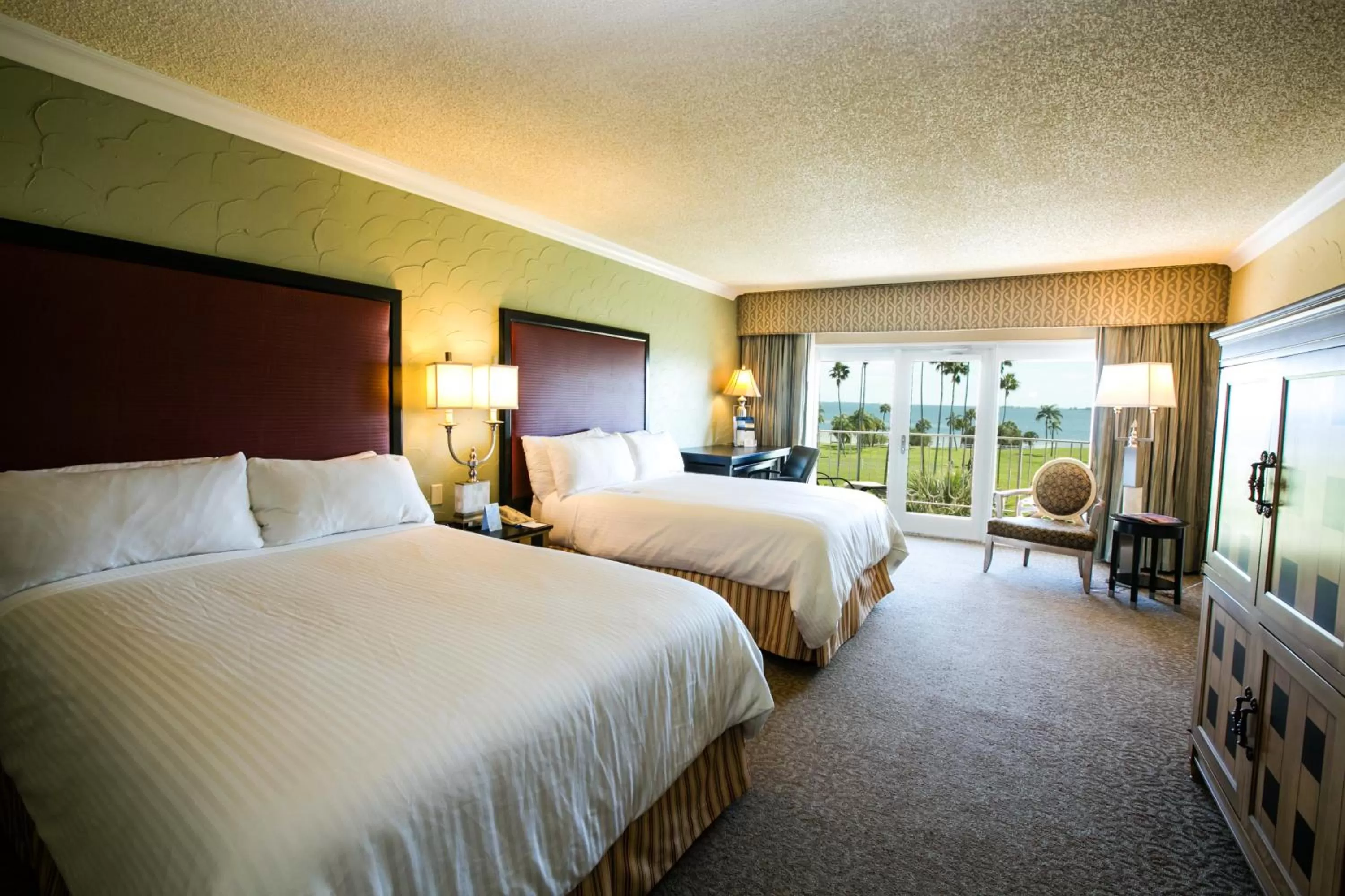 Photo of the whole room, Bed in Safety Harbor Resort & Spa Trademark Collection by Wyndham