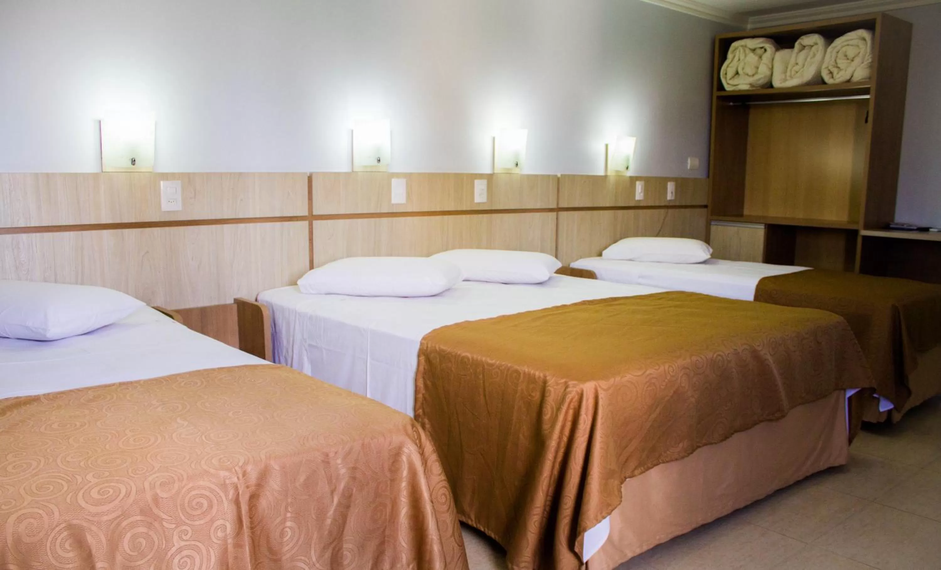 Bed in Hotel Baviera Iguassu