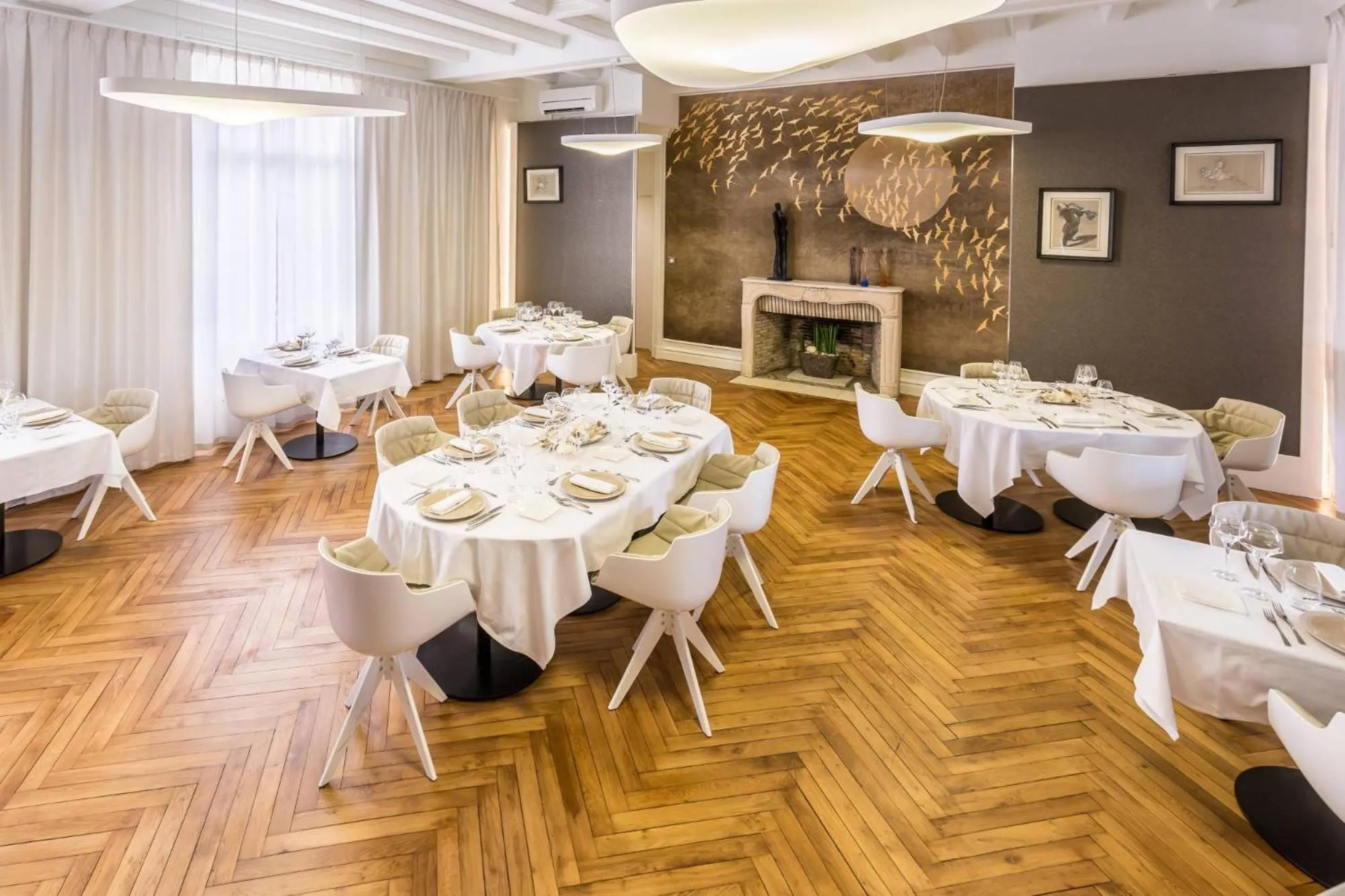 Restaurant/places to eat in Hotel Château de la Barbinière