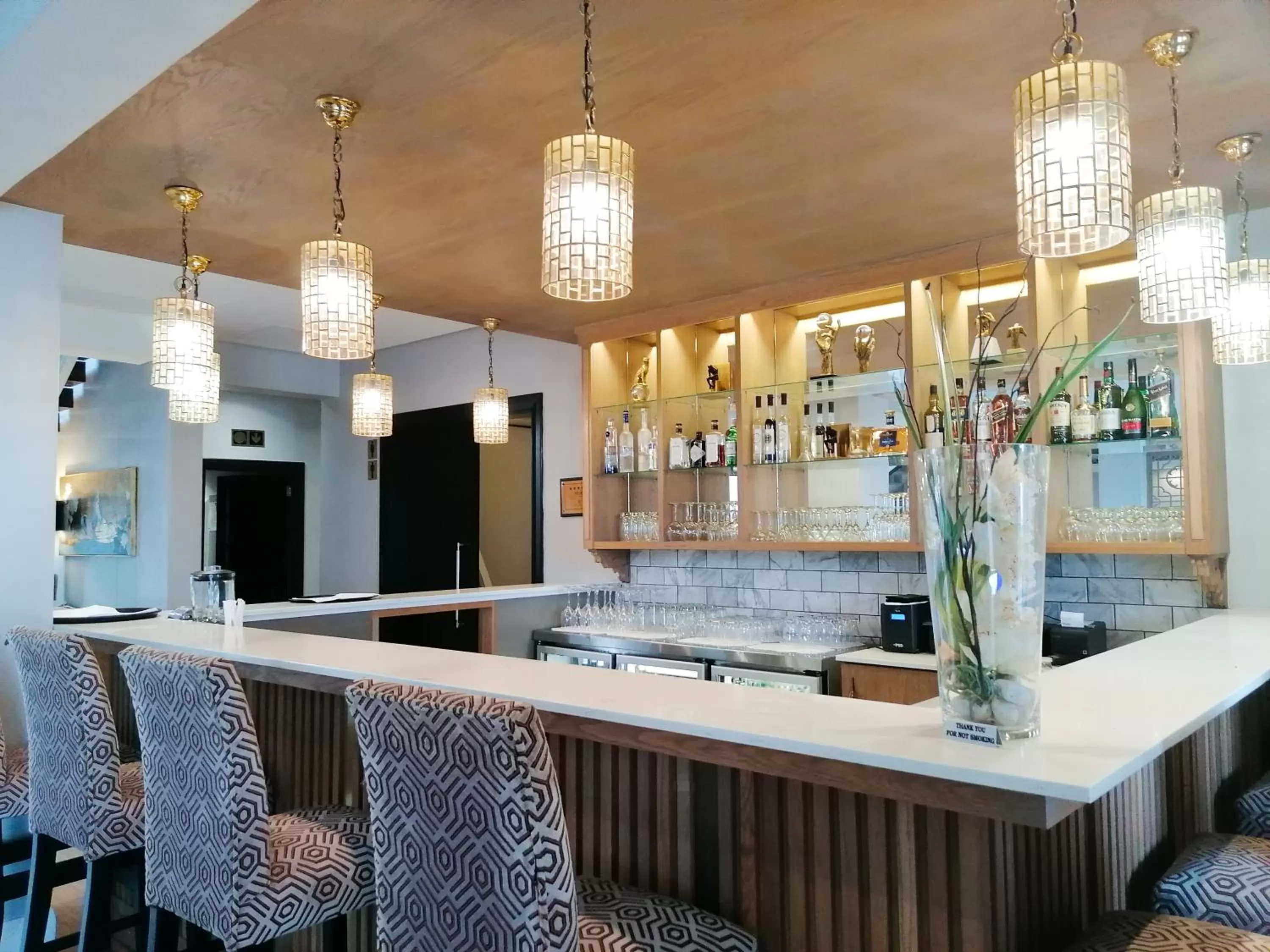 Lounge or bar in Endless Horizons Boutique Hotel