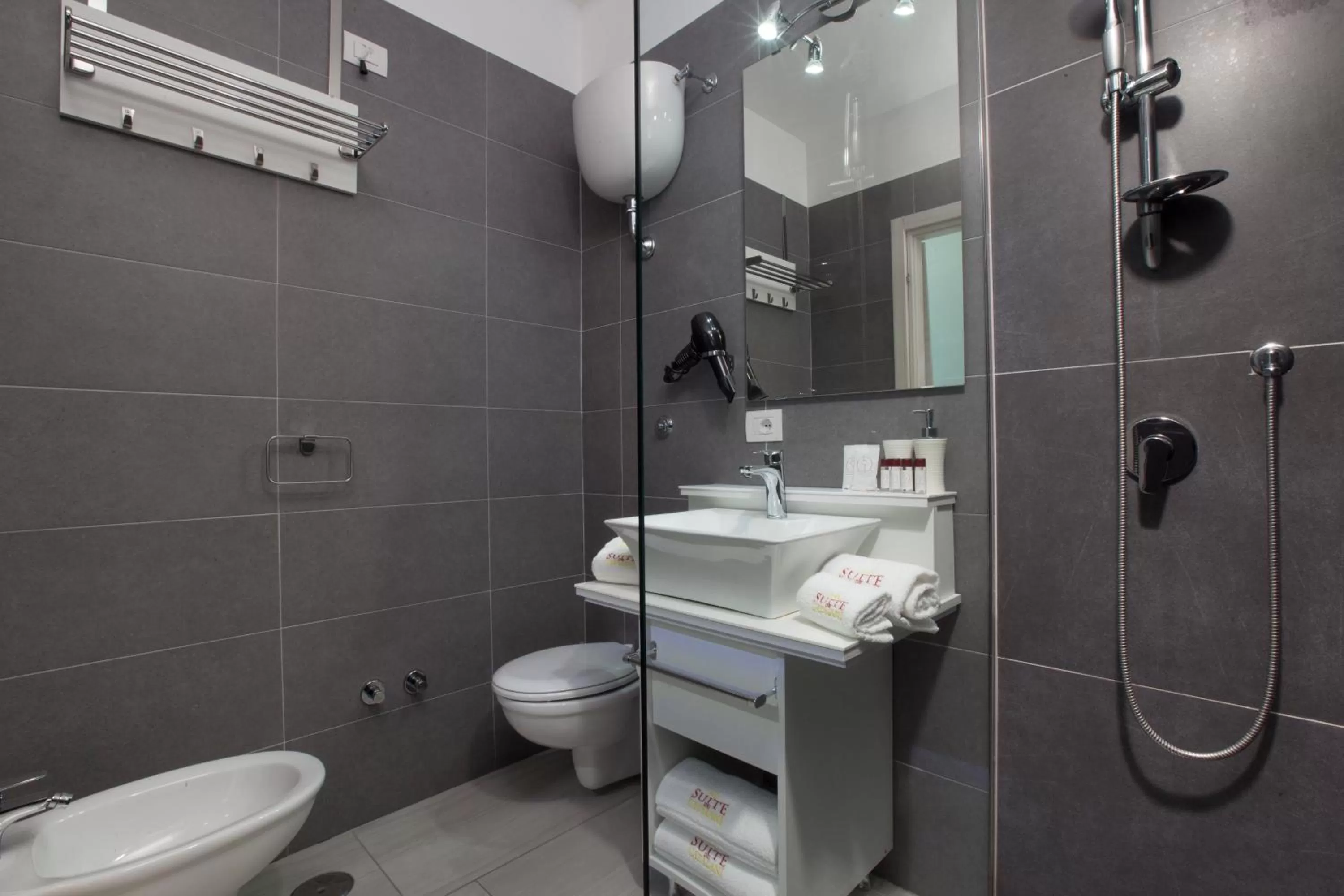 Bathroom in Suite dei Catalani