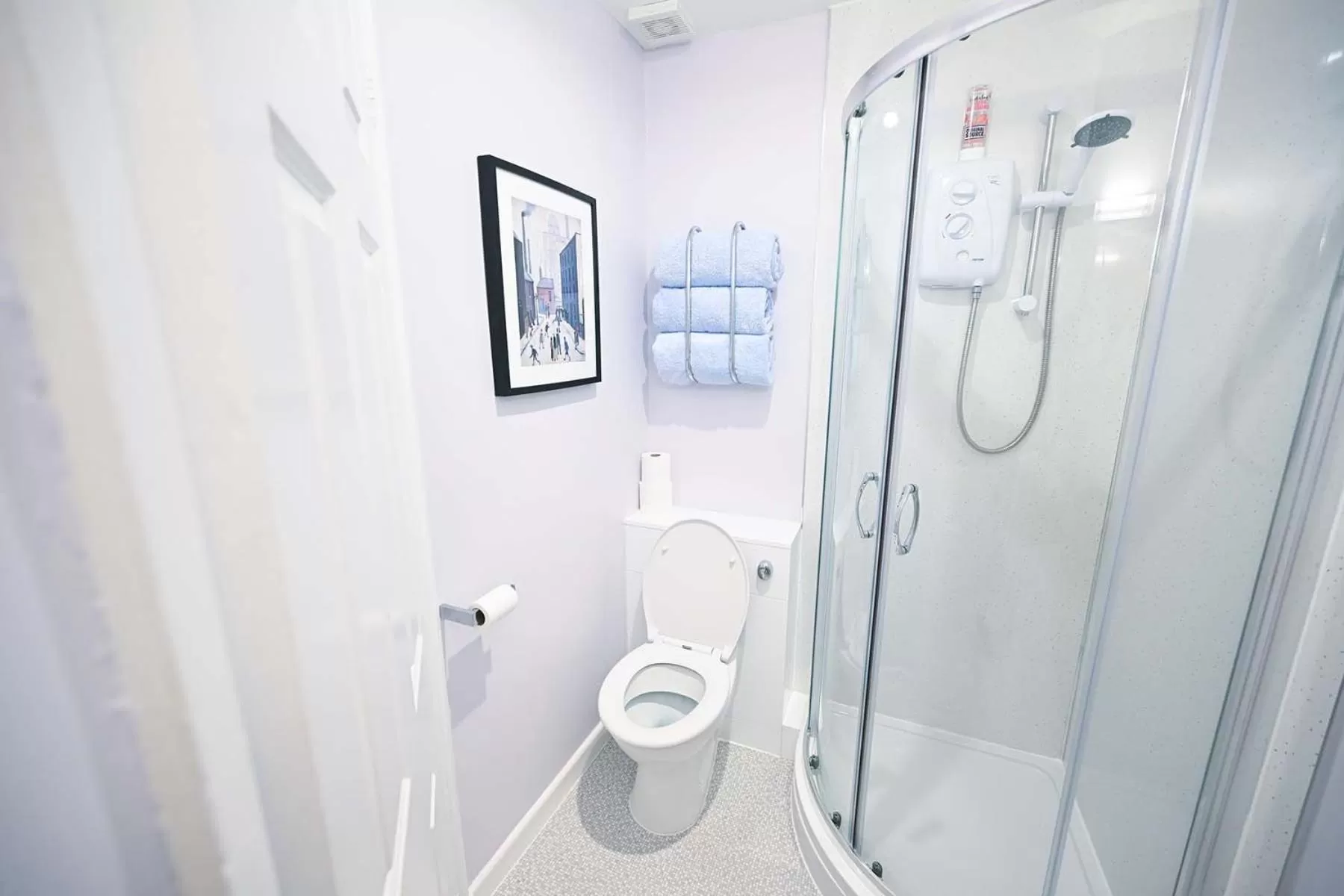 Bathroom in The Hathaways