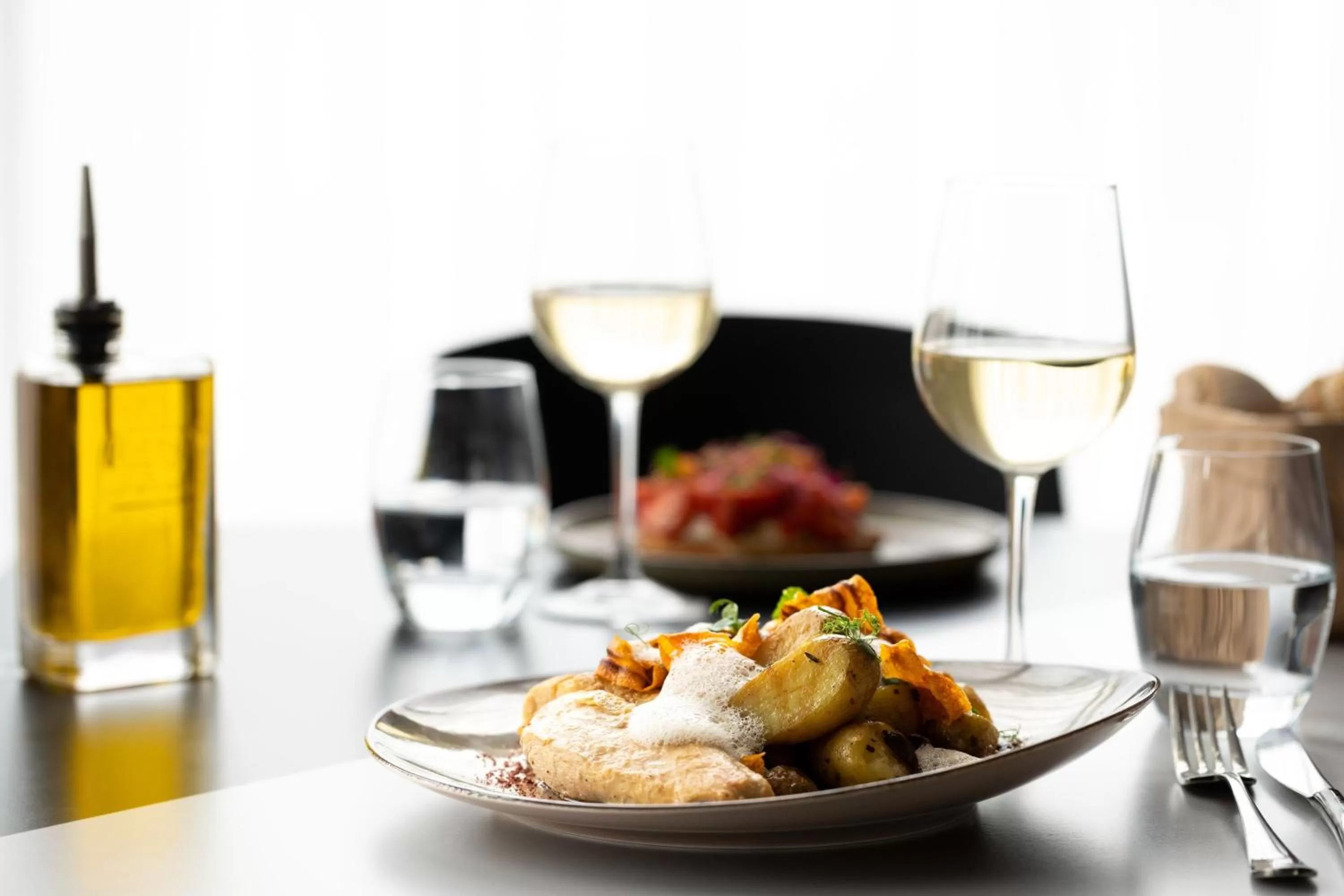 Restaurant/places to eat in Courtyard by Marriott Paris Creteil