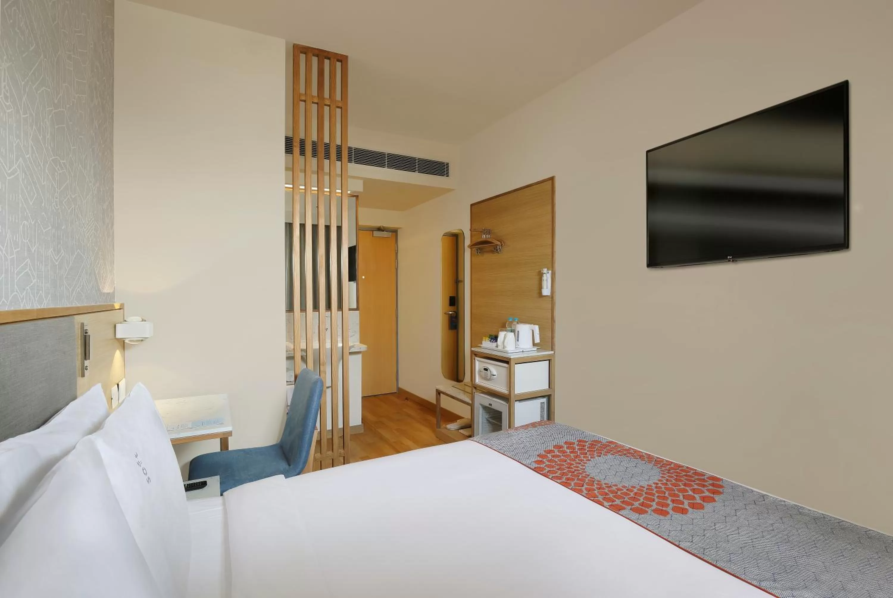 Bedroom, Bed in Holiday Inn Express Pune Hinjewadi by IHG