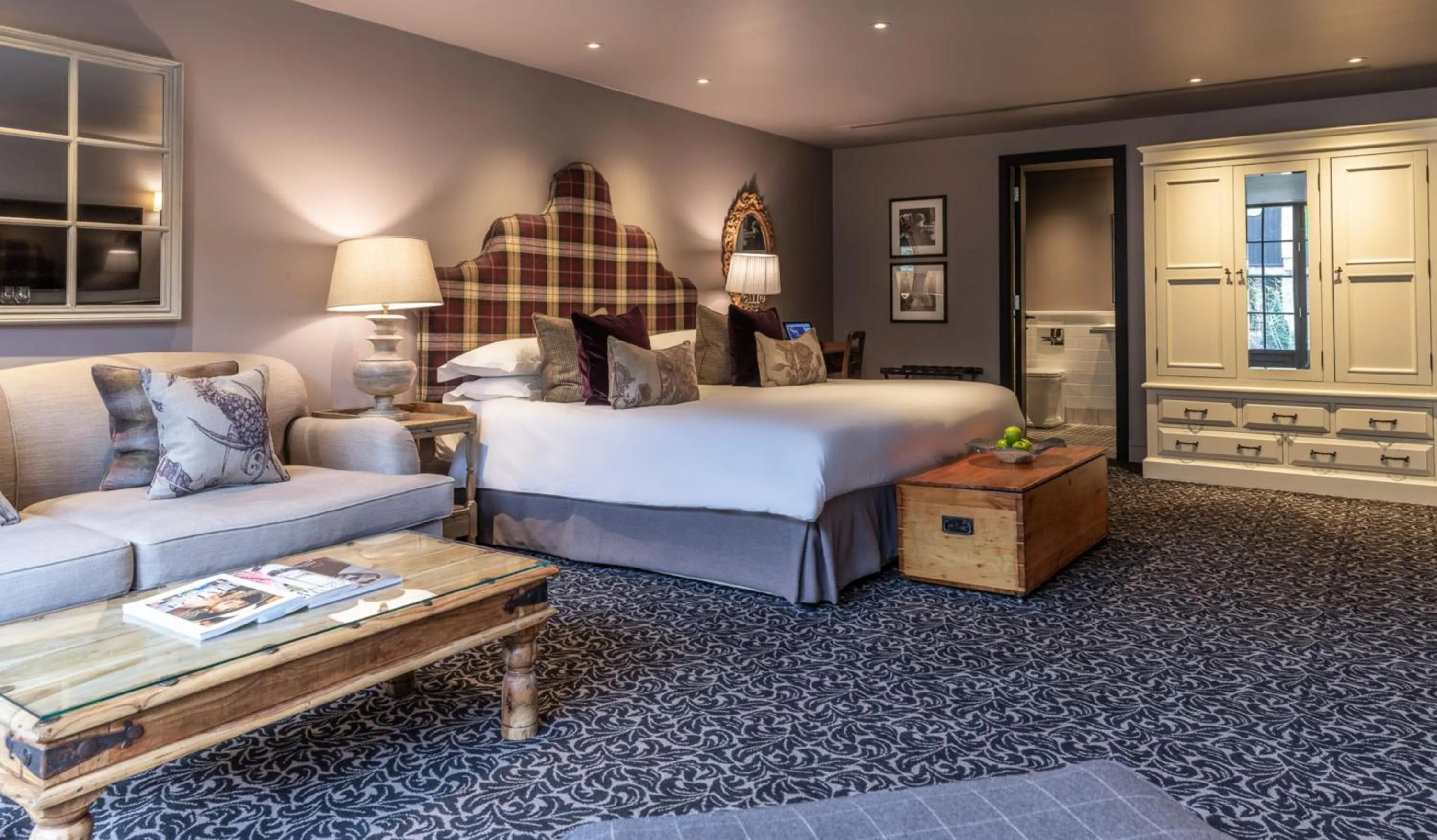 Bedroom, Bed in The Lygon Arms - an Iconic Luxury Hotel